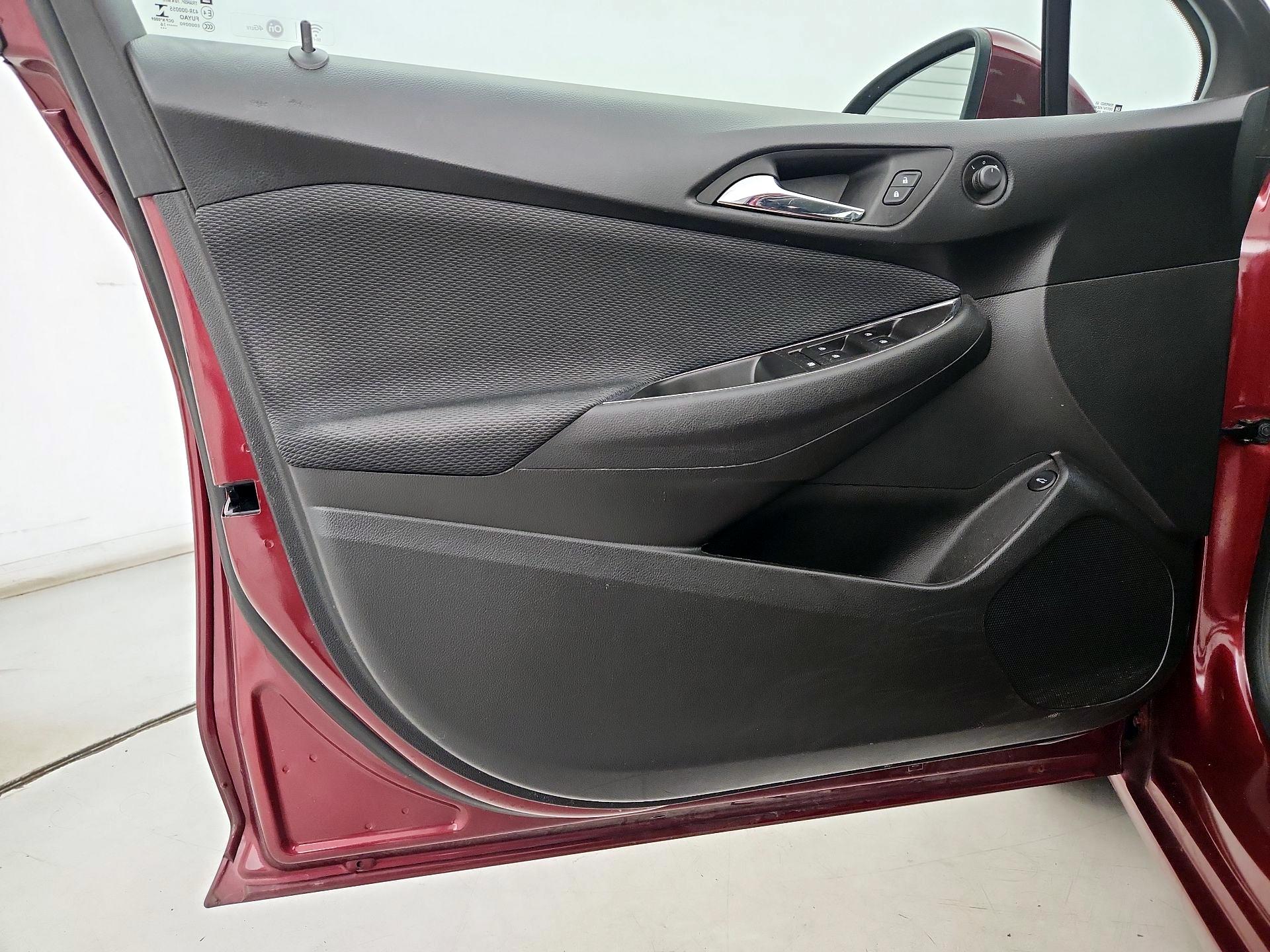 Thumbnail: 2016 Chevrolet Cruze - 12