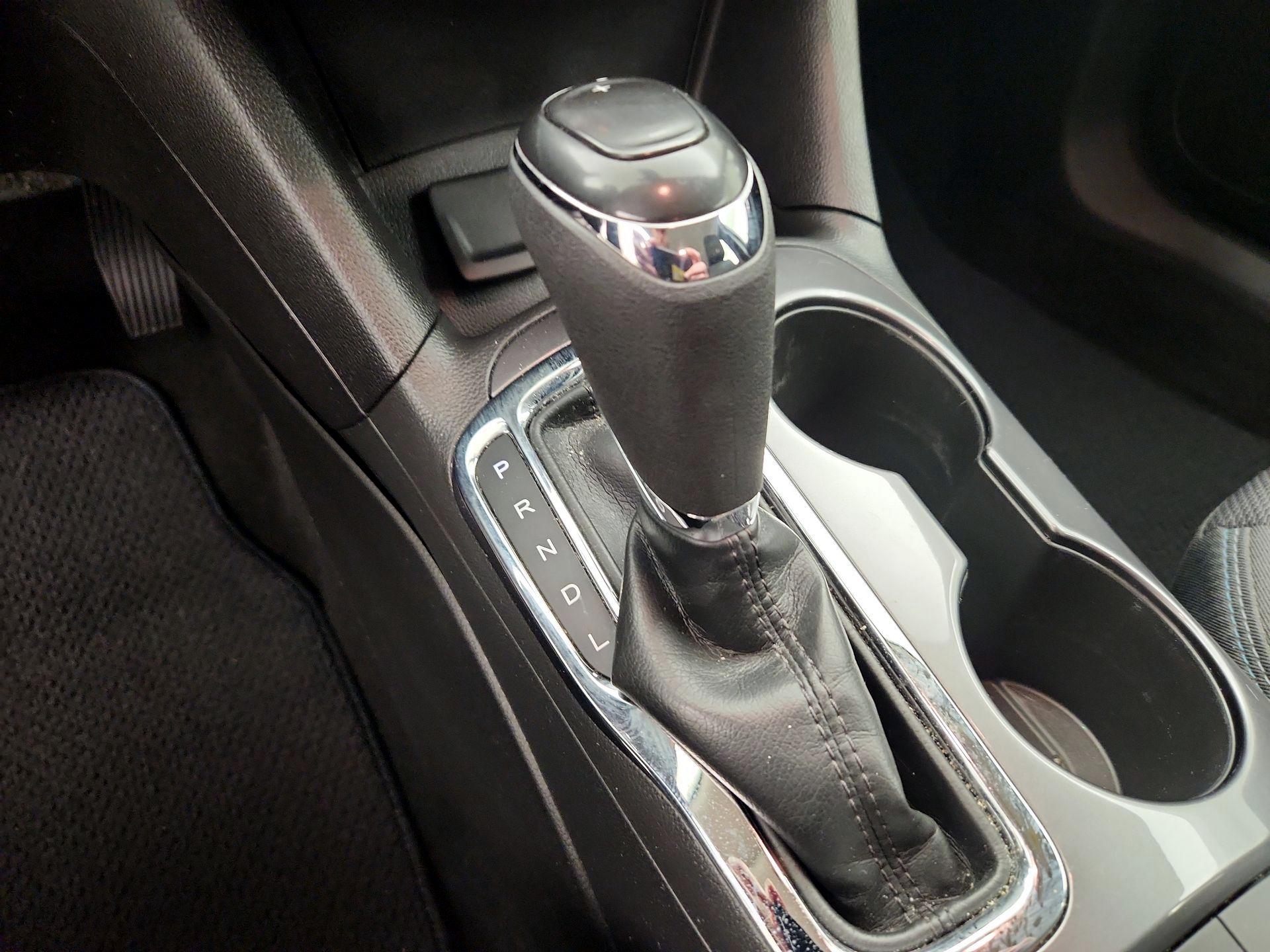 Thumbnail: 2016 Chevrolet Cruze - 17