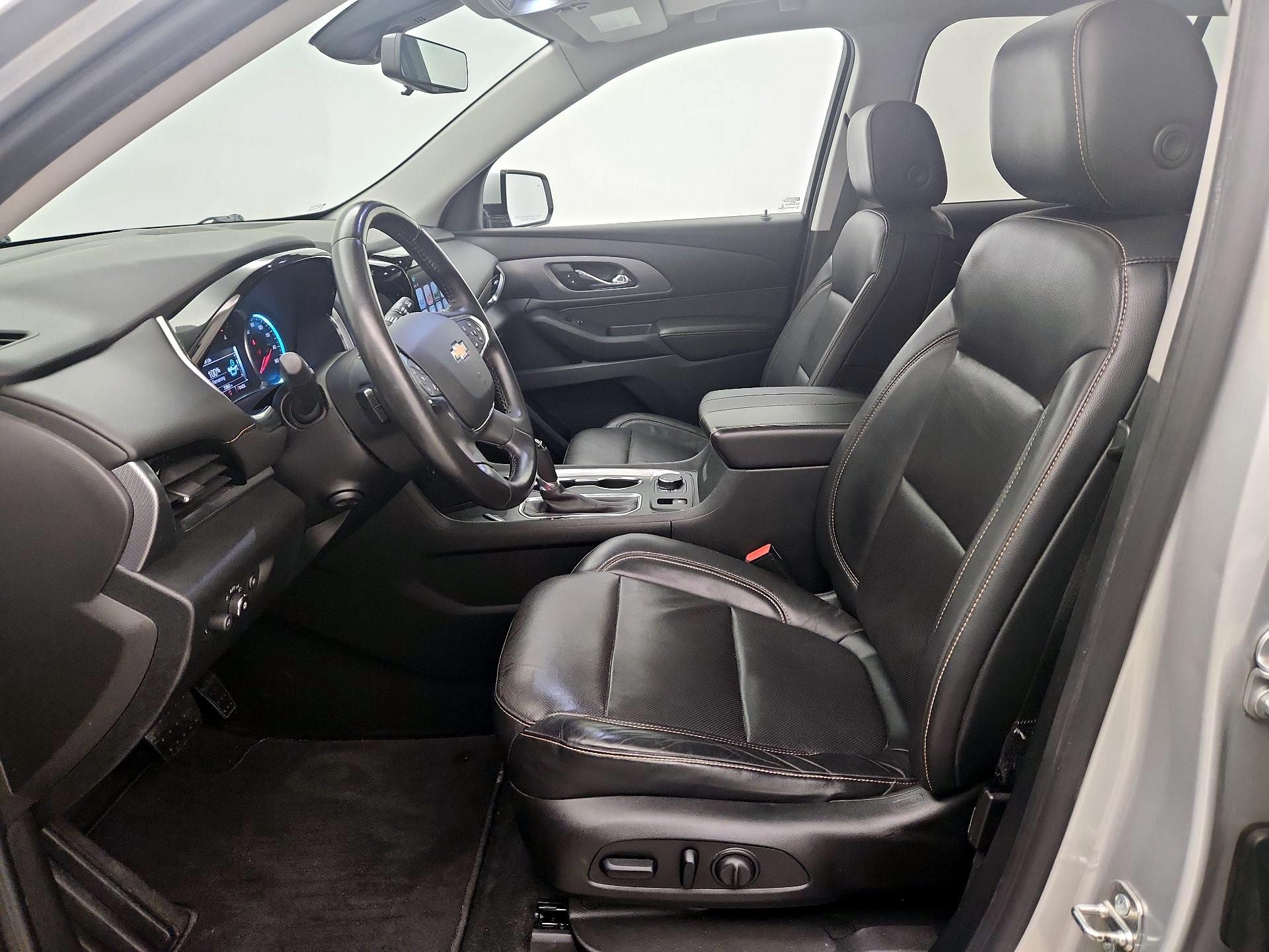 Thumbnail: 2018 Chevrolet Traverse - 11