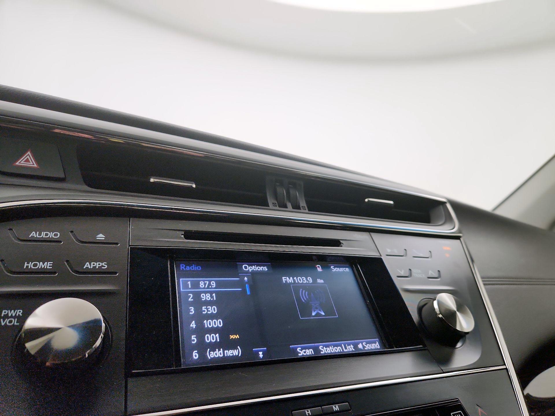 Thumbnail: 2015 Toyota Avalon - 15