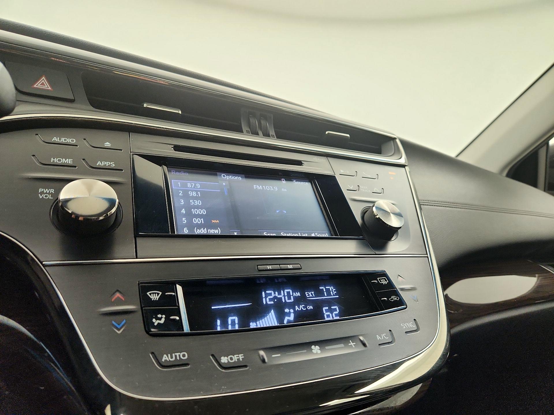 Thumbnail: 2015 Toyota Avalon - 16