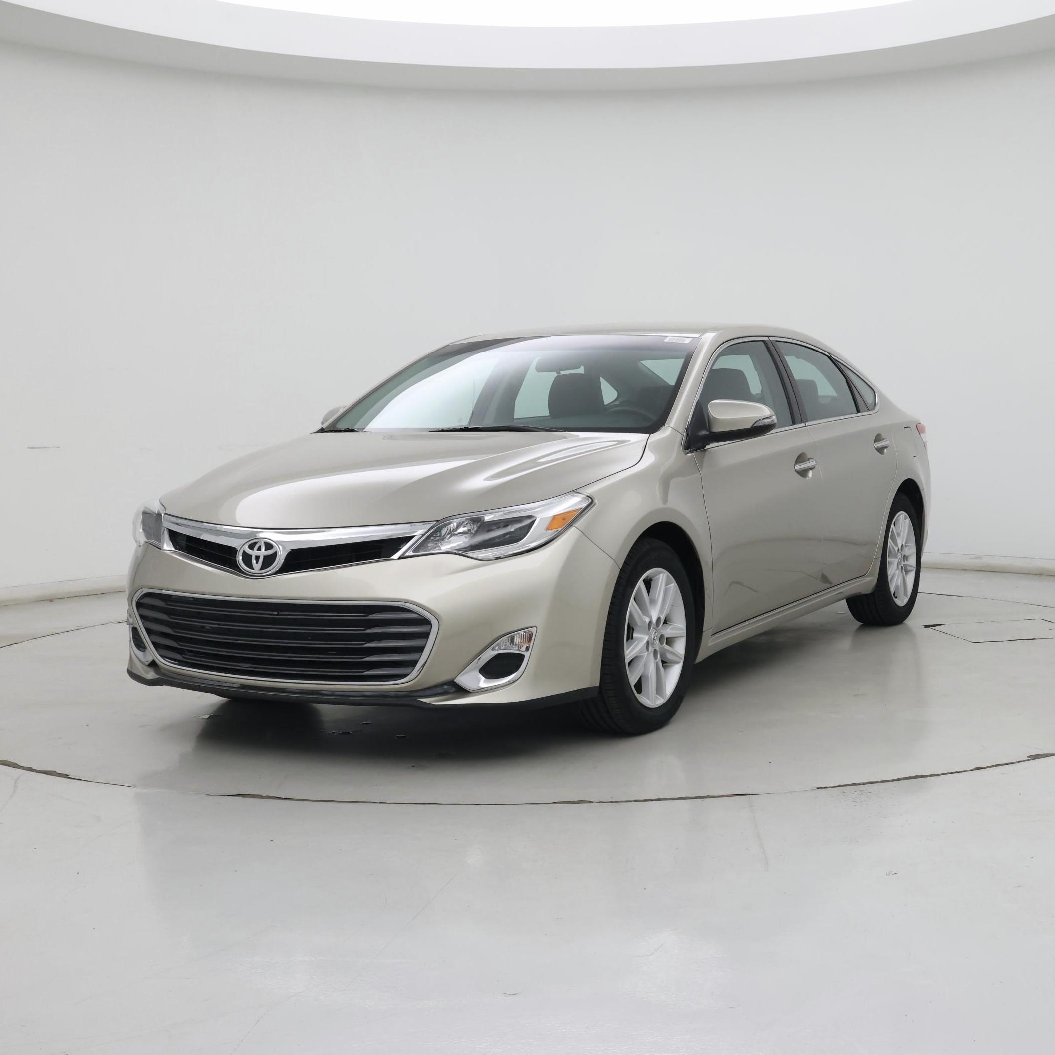 Thumbnail: 2015 Toyota Avalon - 4
