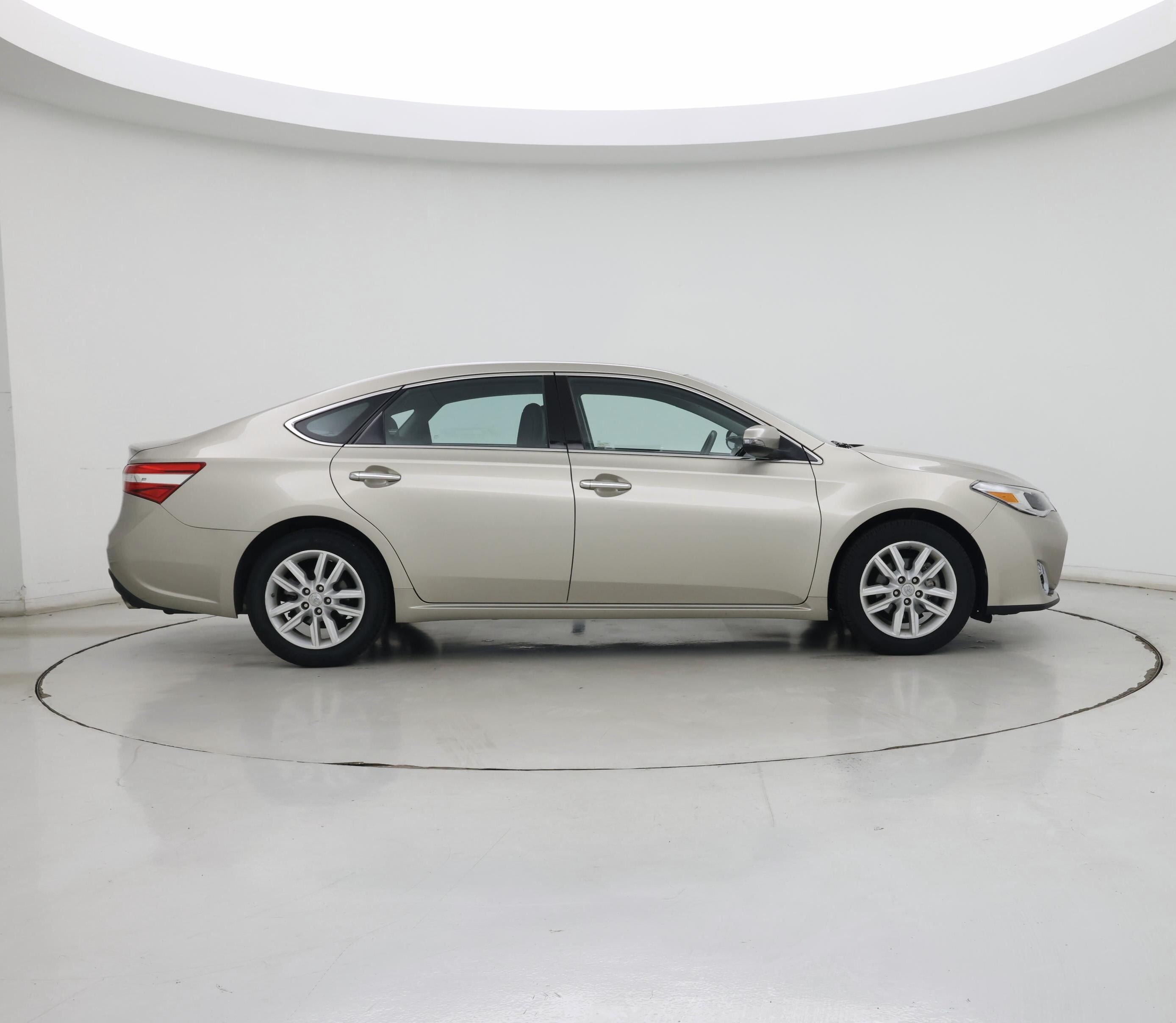 Thumbnail: 2015 Toyota Avalon - 7