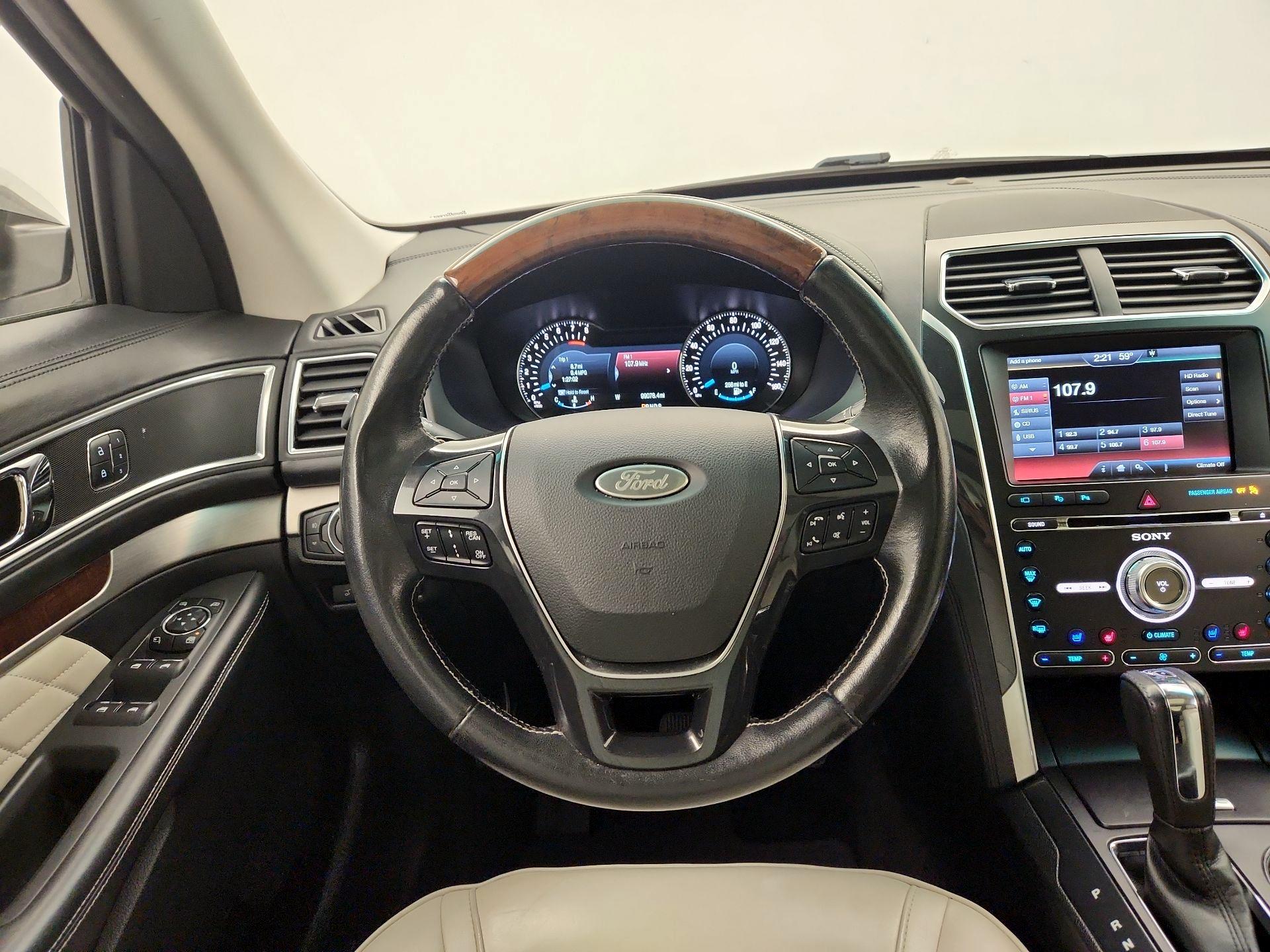 Thumbnail: 2016 Ford Explorer - 10