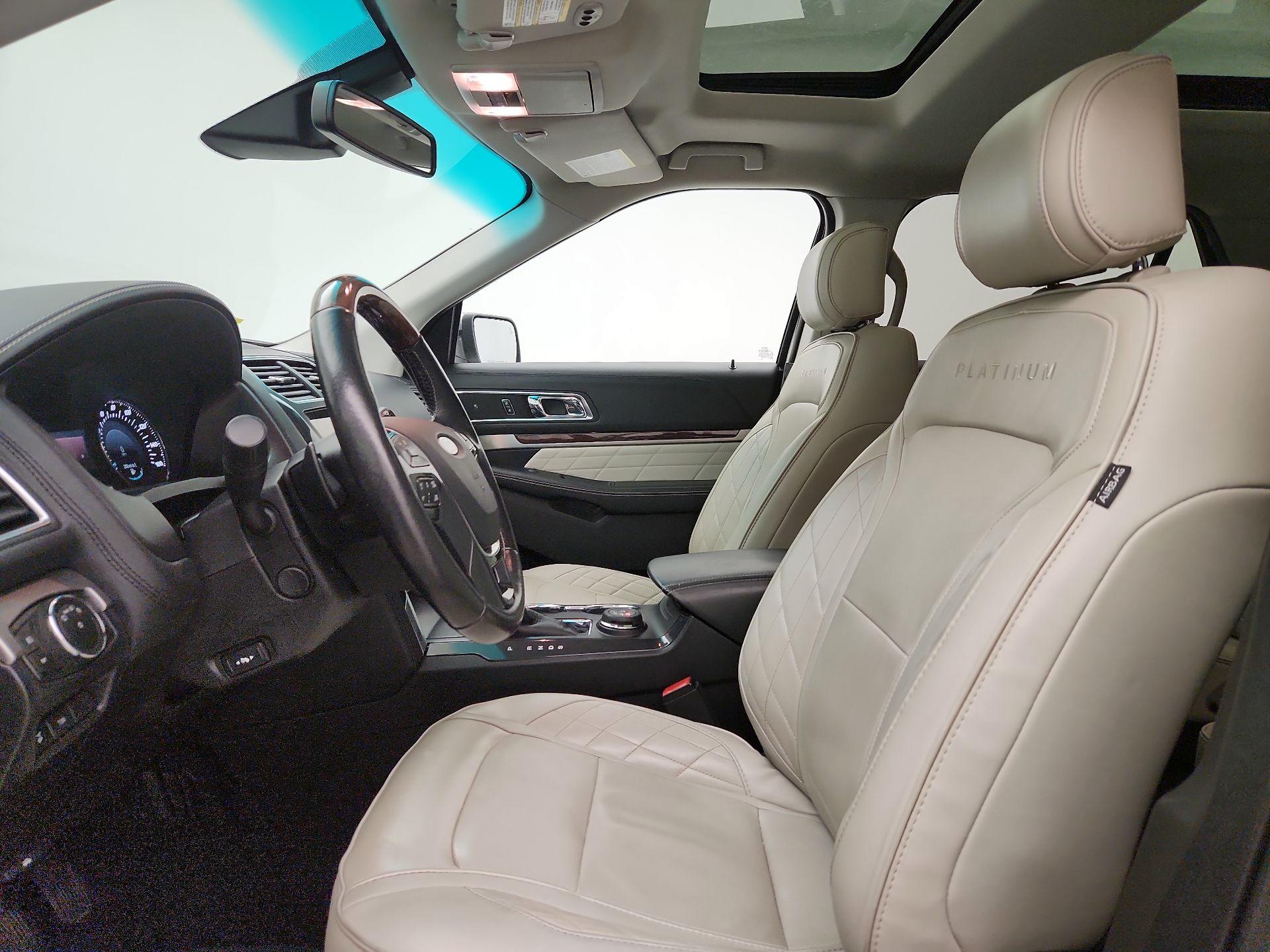 Thumbnail: 2016 Ford Explorer - 11