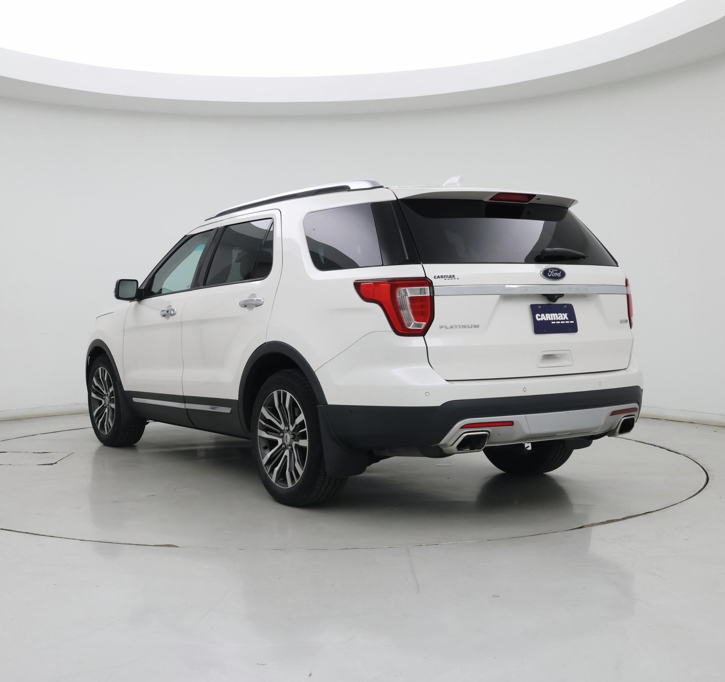 Thumbnail: 2016 Ford Explorer - 2