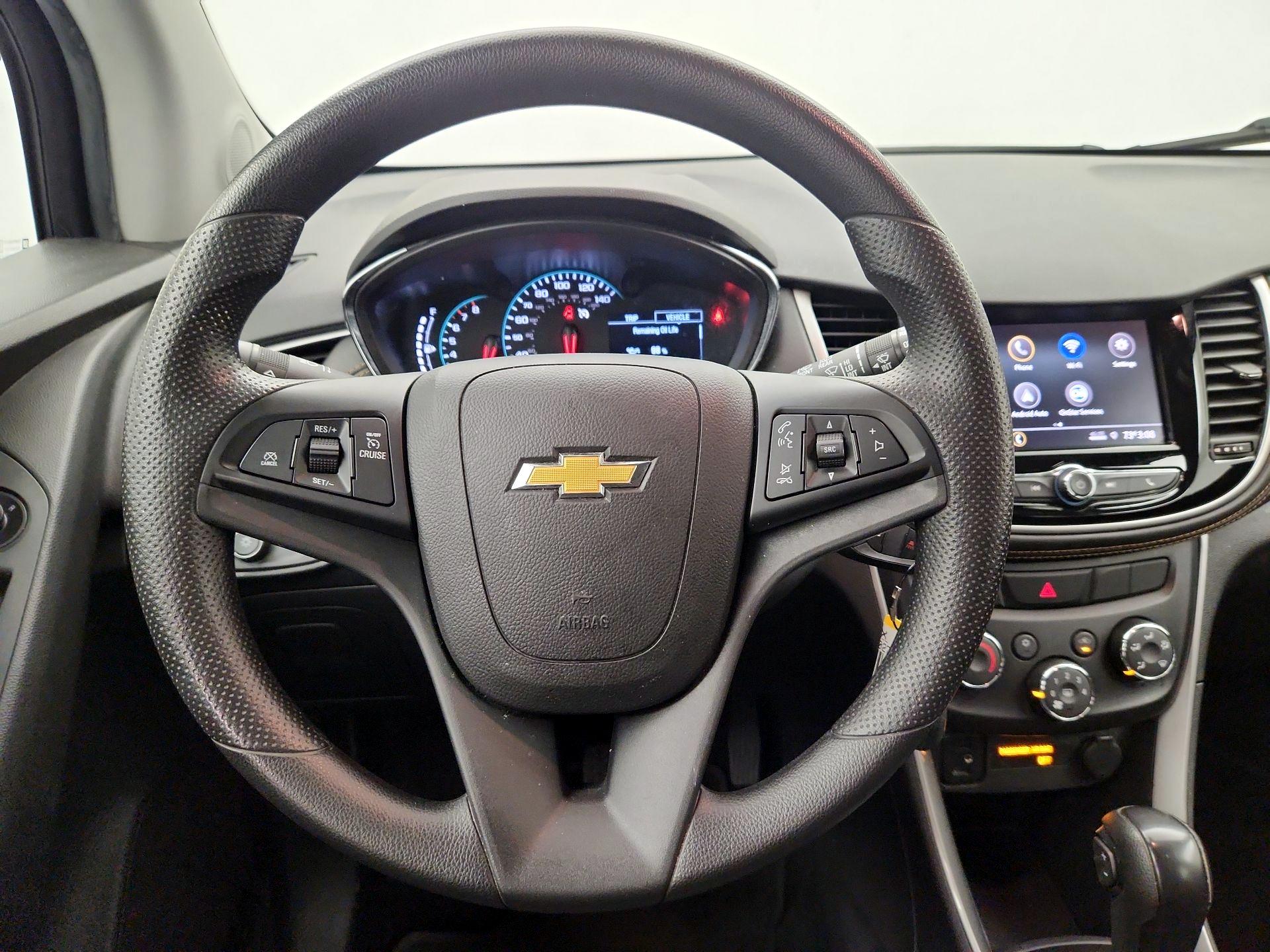 Thumbnail: 2021 Chevrolet Trax - 10