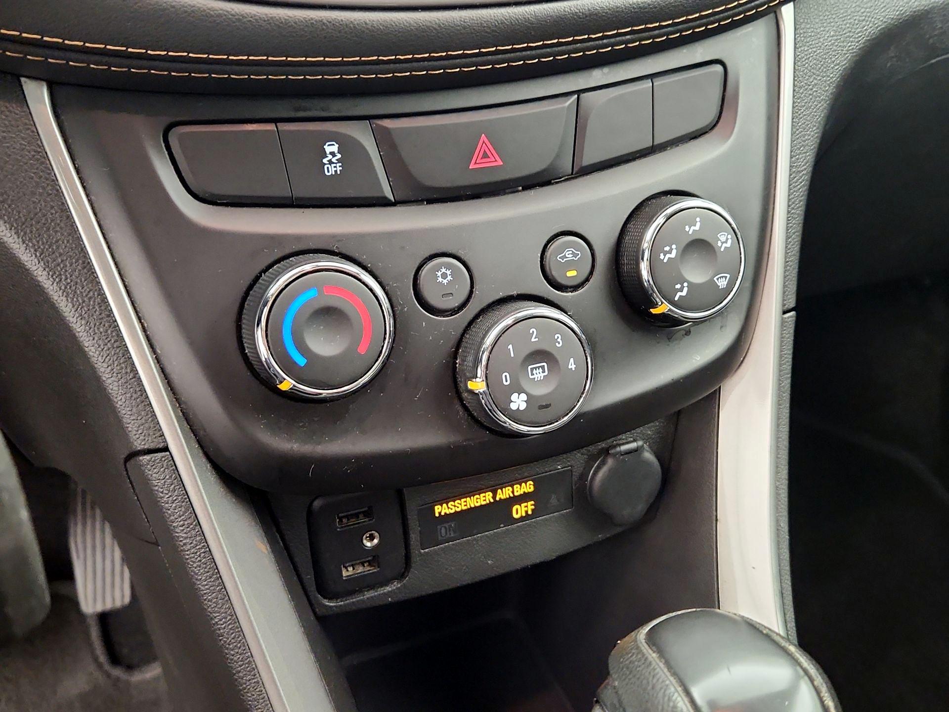 Thumbnail: 2021 Chevrolet Trax - 16