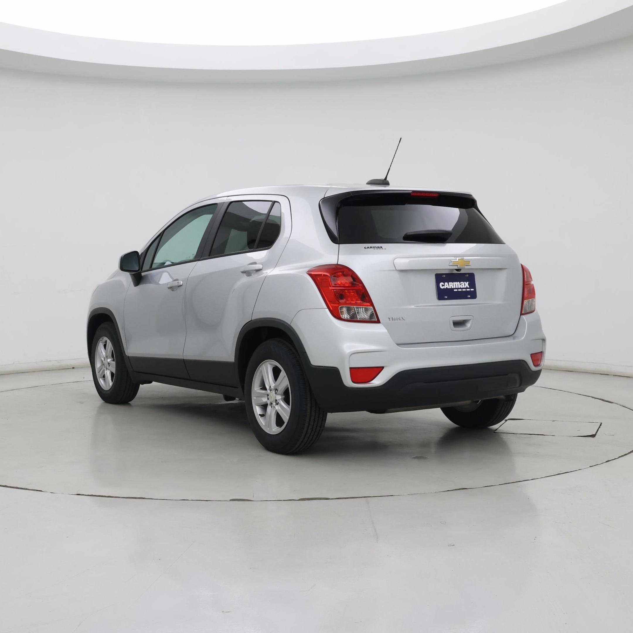 Thumbnail: 2021 Chevrolet Trax - 2