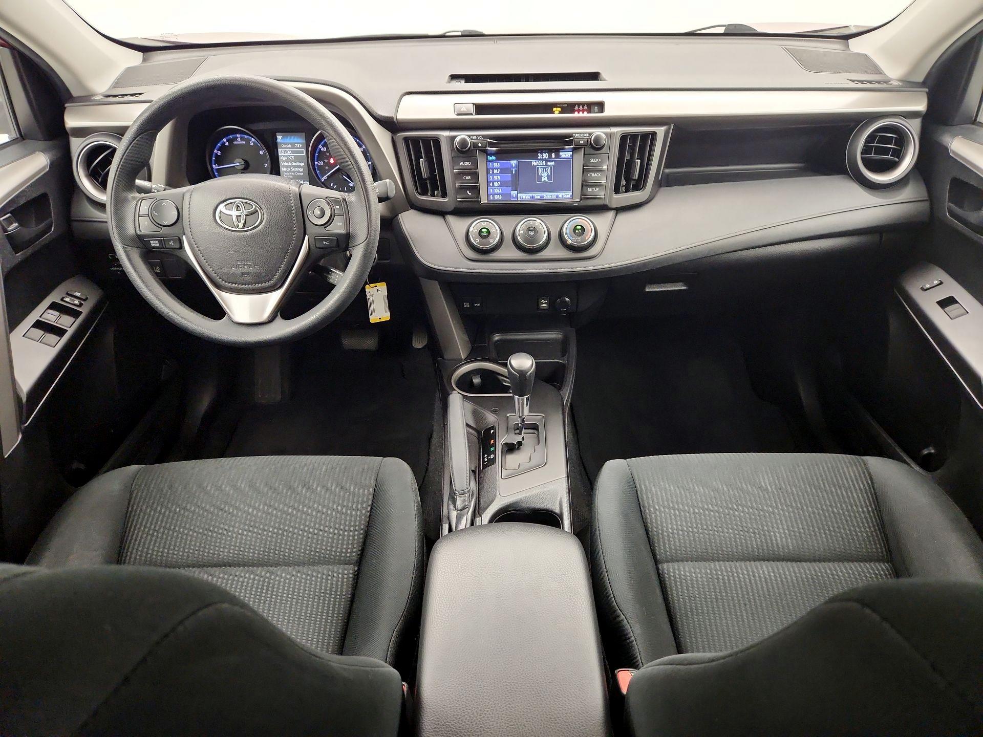 Thumbnail: 2018 Toyota RAV4 - 9
