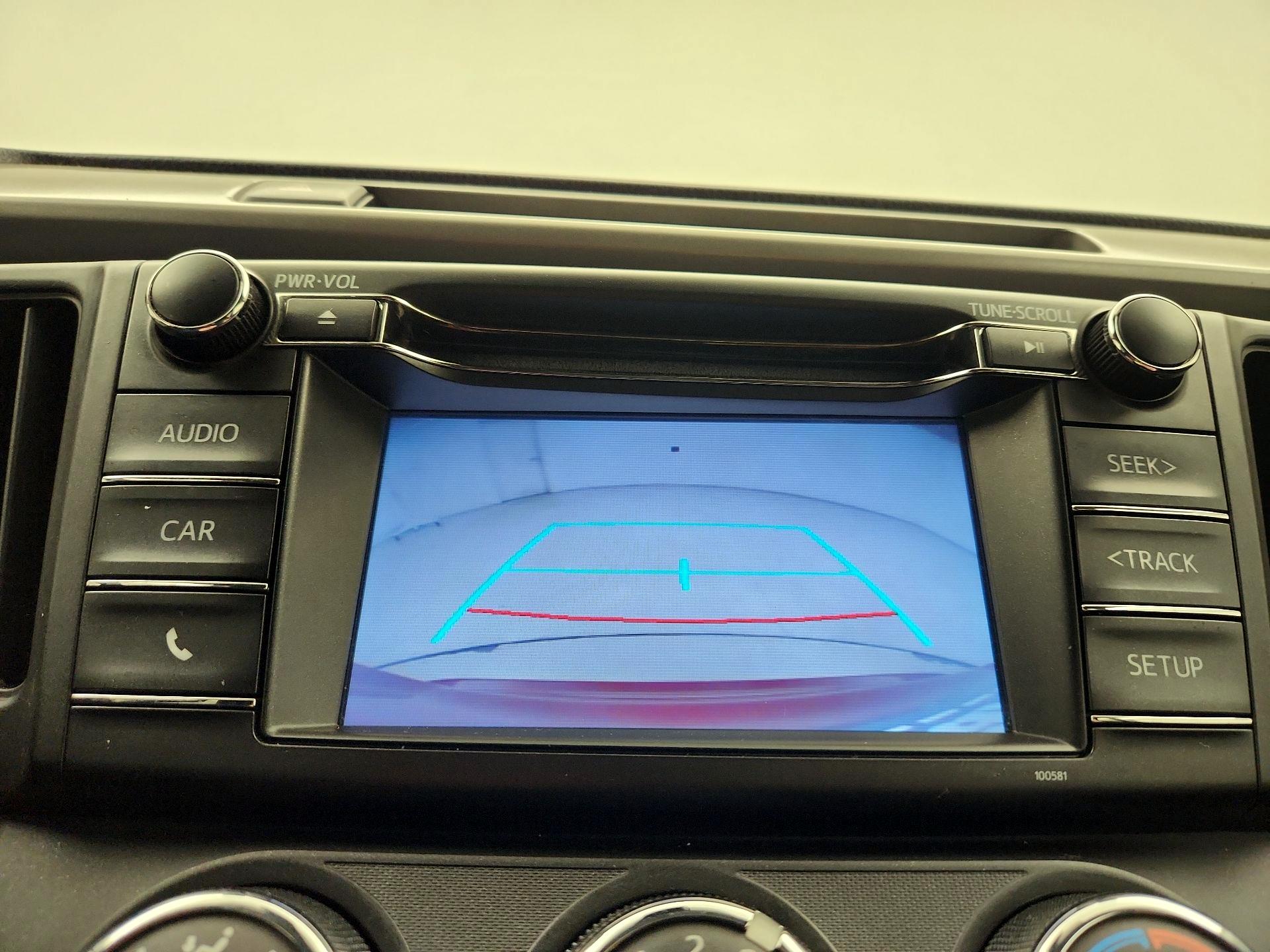 Thumbnail: 2018 Toyota RAV4 - 14