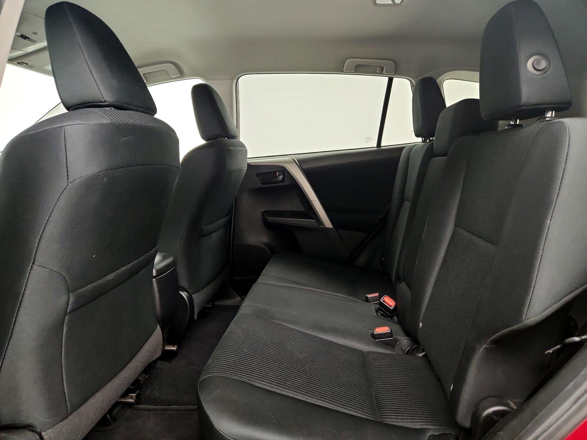 Thumbnail: 2018 Toyota RAV4 - 19