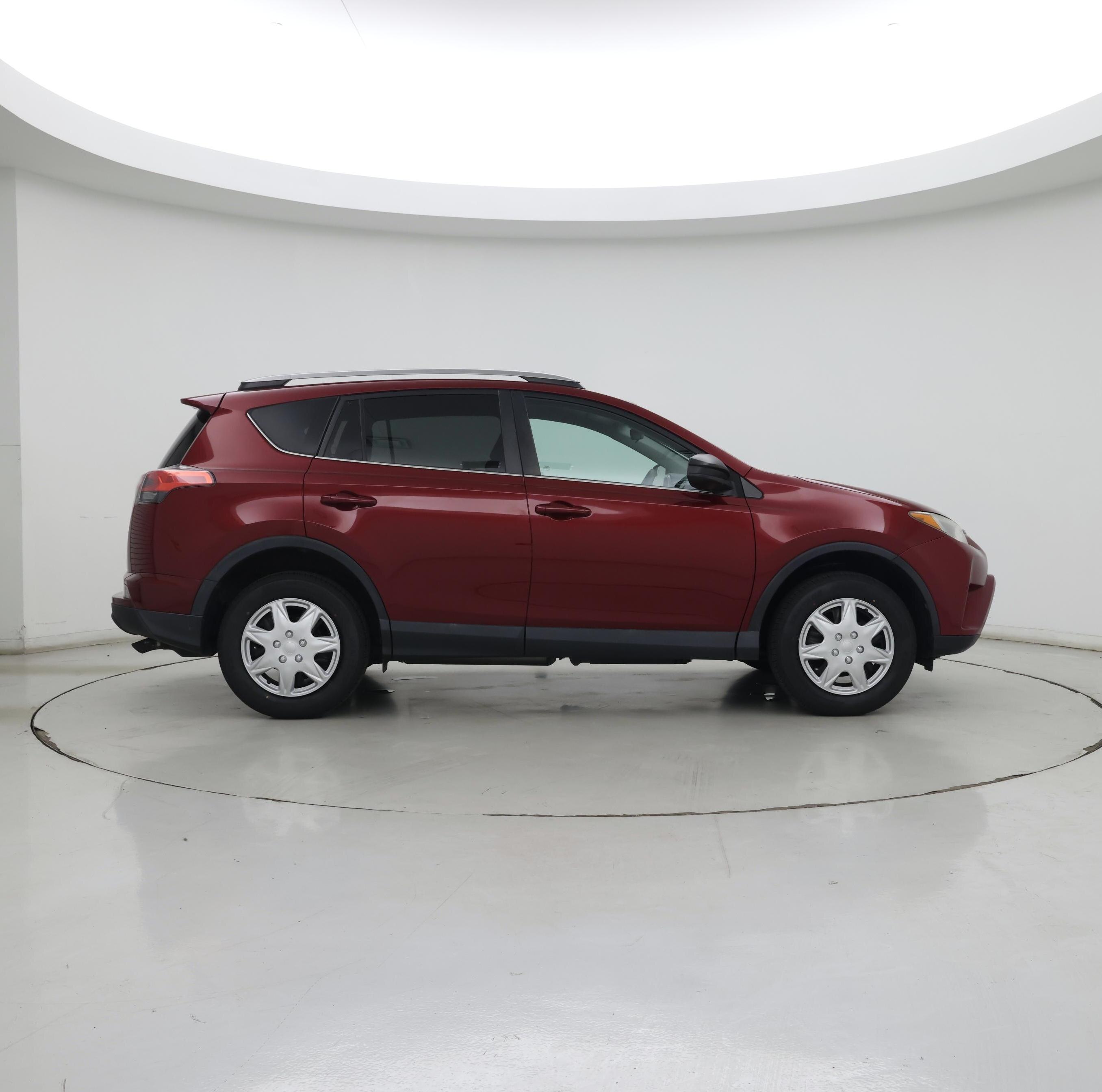 Thumbnail: 2018 Toyota RAV4 - 7