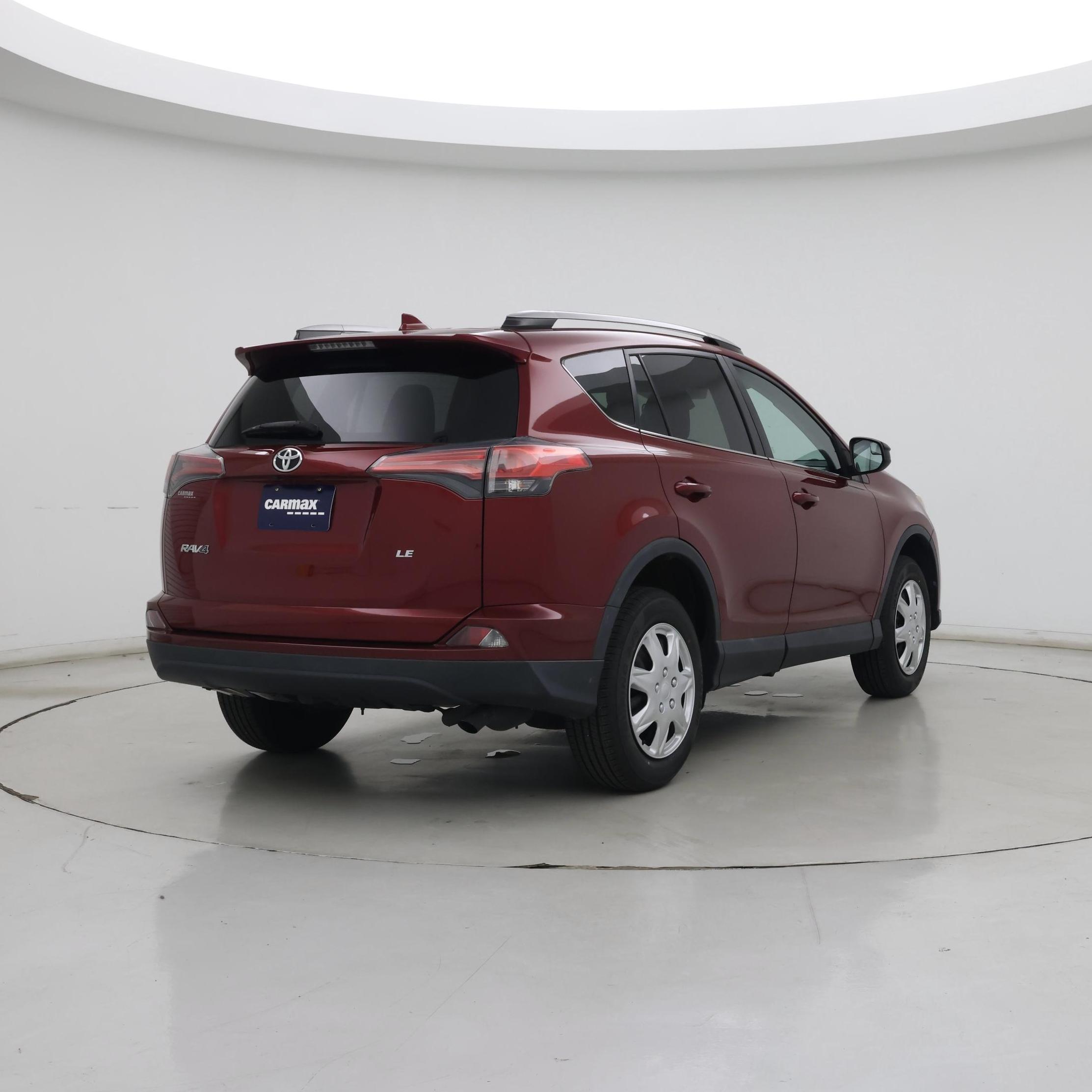 Thumbnail: 2018 Toyota RAV4 - 8