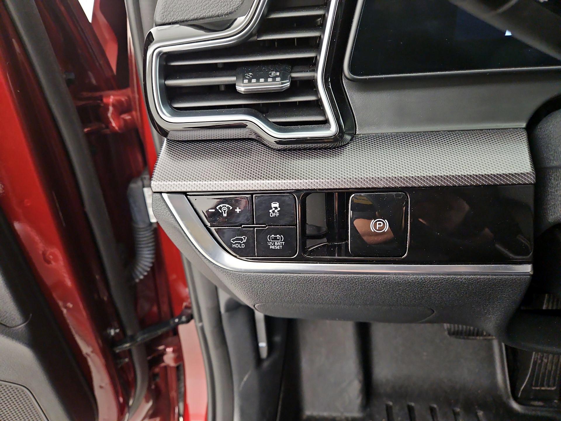 Thumbnail: 2025 Kia Sportage - 13