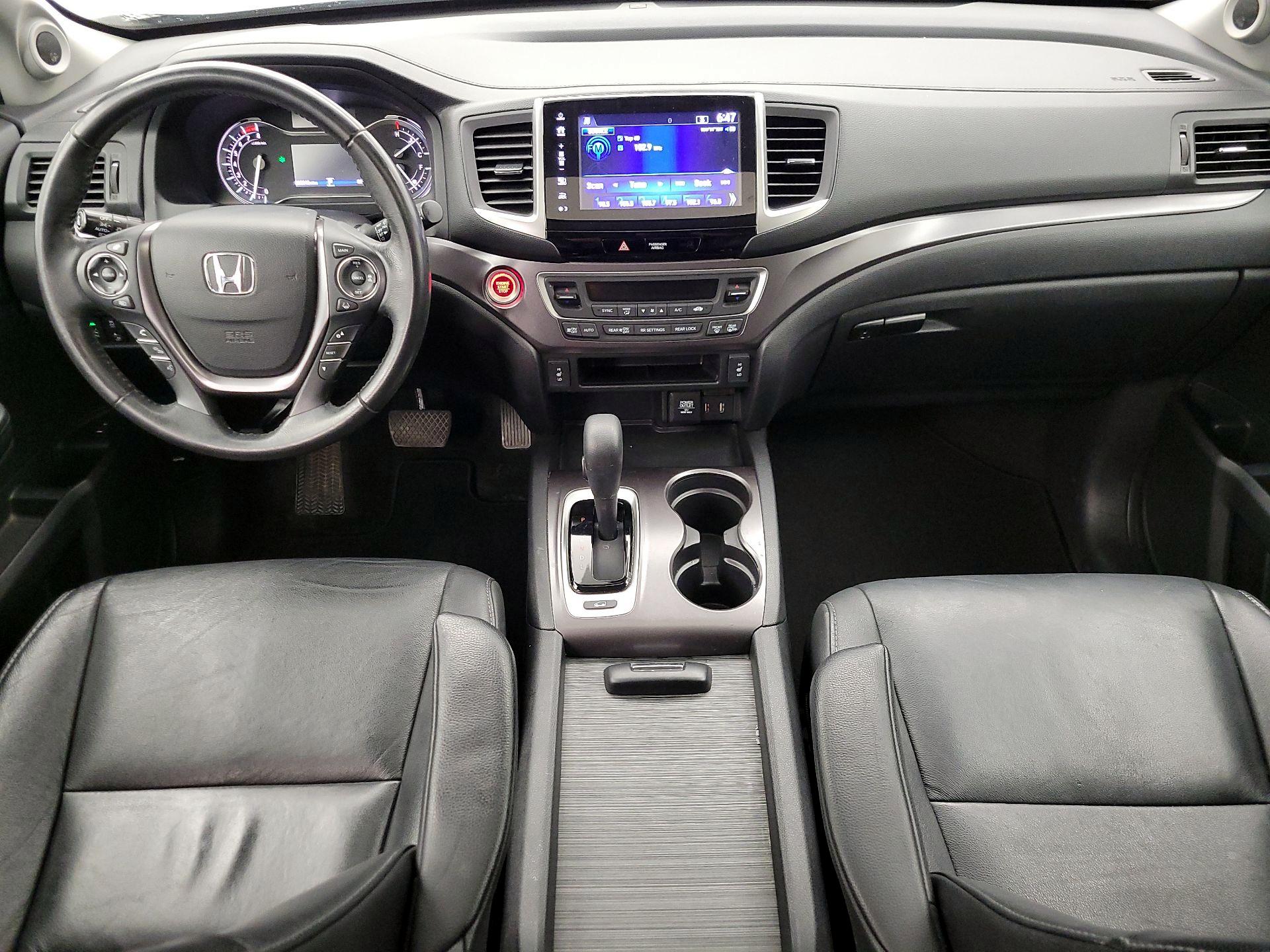 Thumbnail: 2018 Honda Pilot - 9