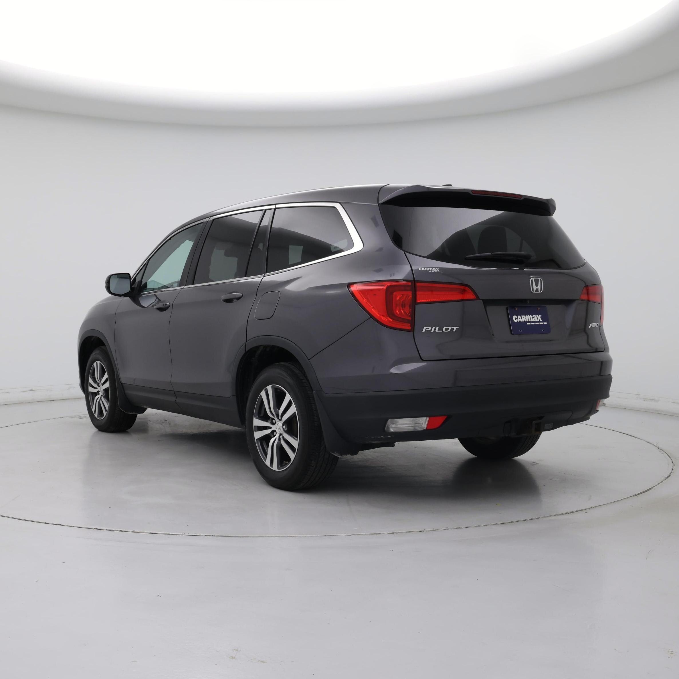 Thumbnail: 2018 Honda Pilot - 2