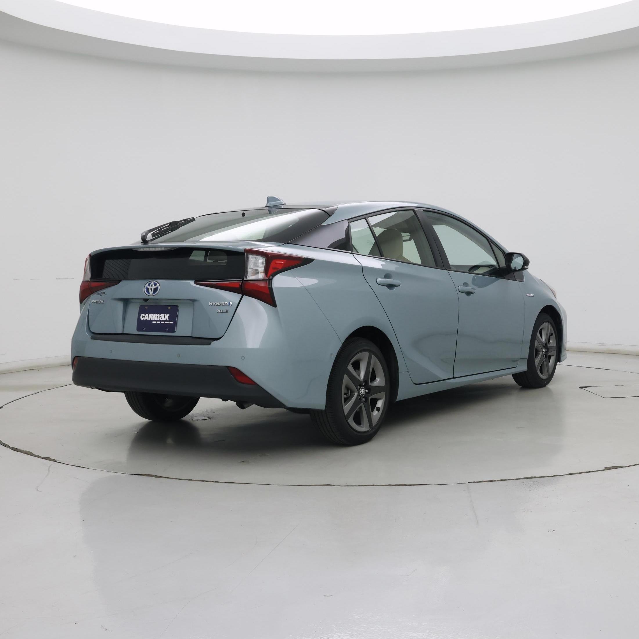 Thumbnail: 2021 Toyota Prius - 8