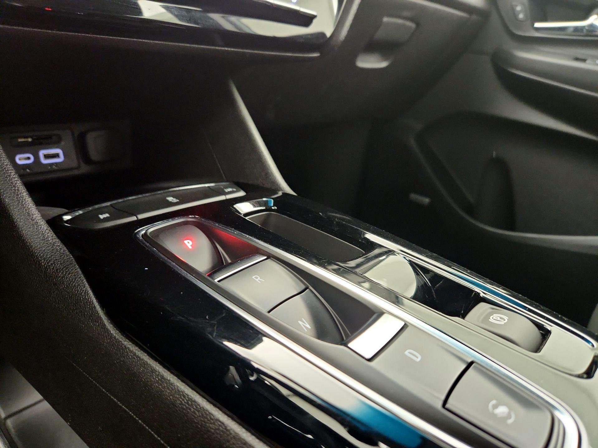 Thumbnail: 2023 Chevrolet Bolt EV - 17