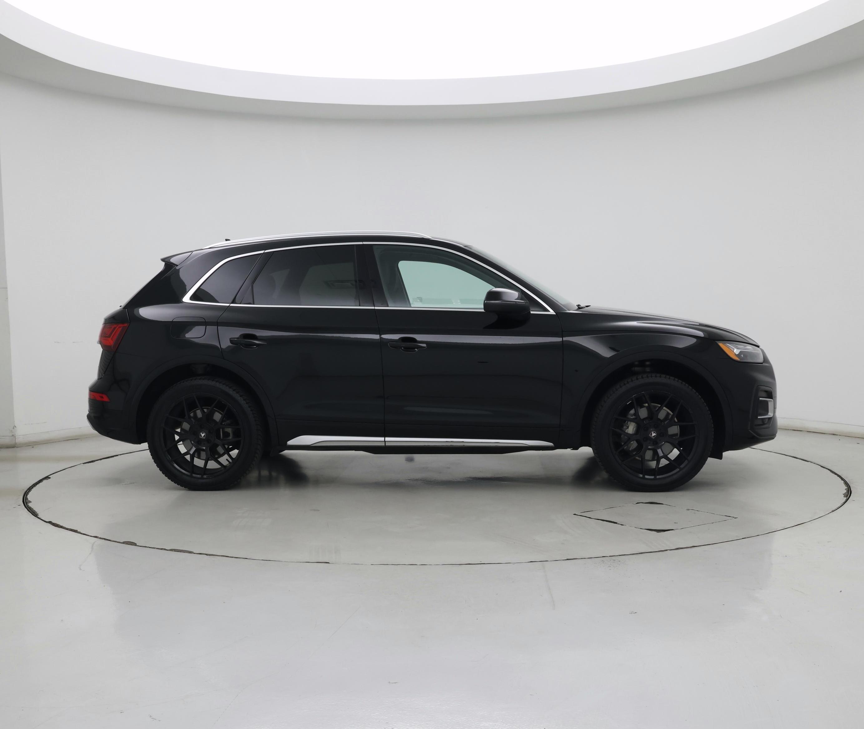 Thumbnail: 2021 Audi Q5 - 7