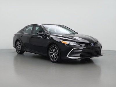 Black 2022 Toyota Camry Hybrid XLE