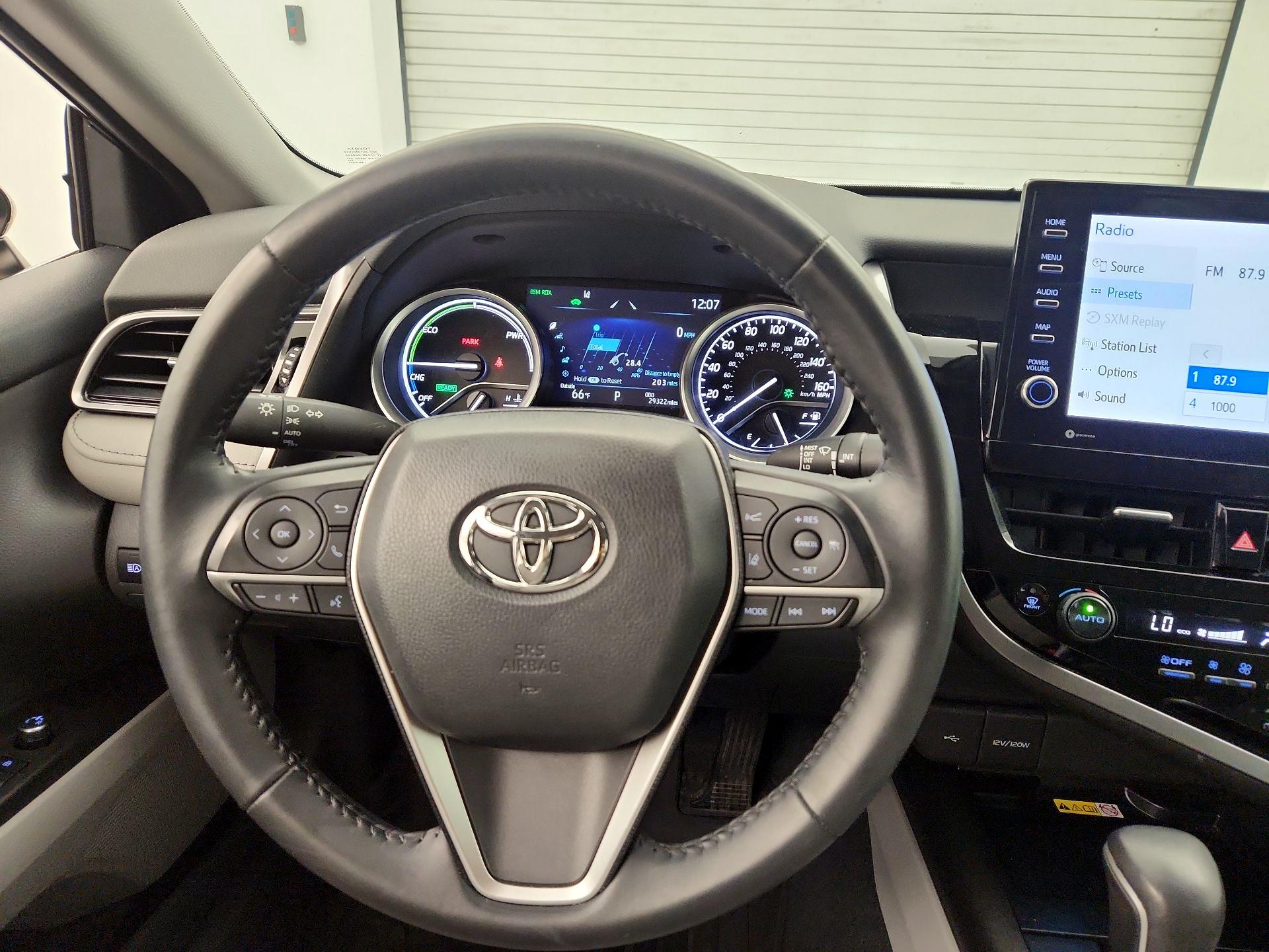 Thumbnail: 2022 Toyota Camry - 10