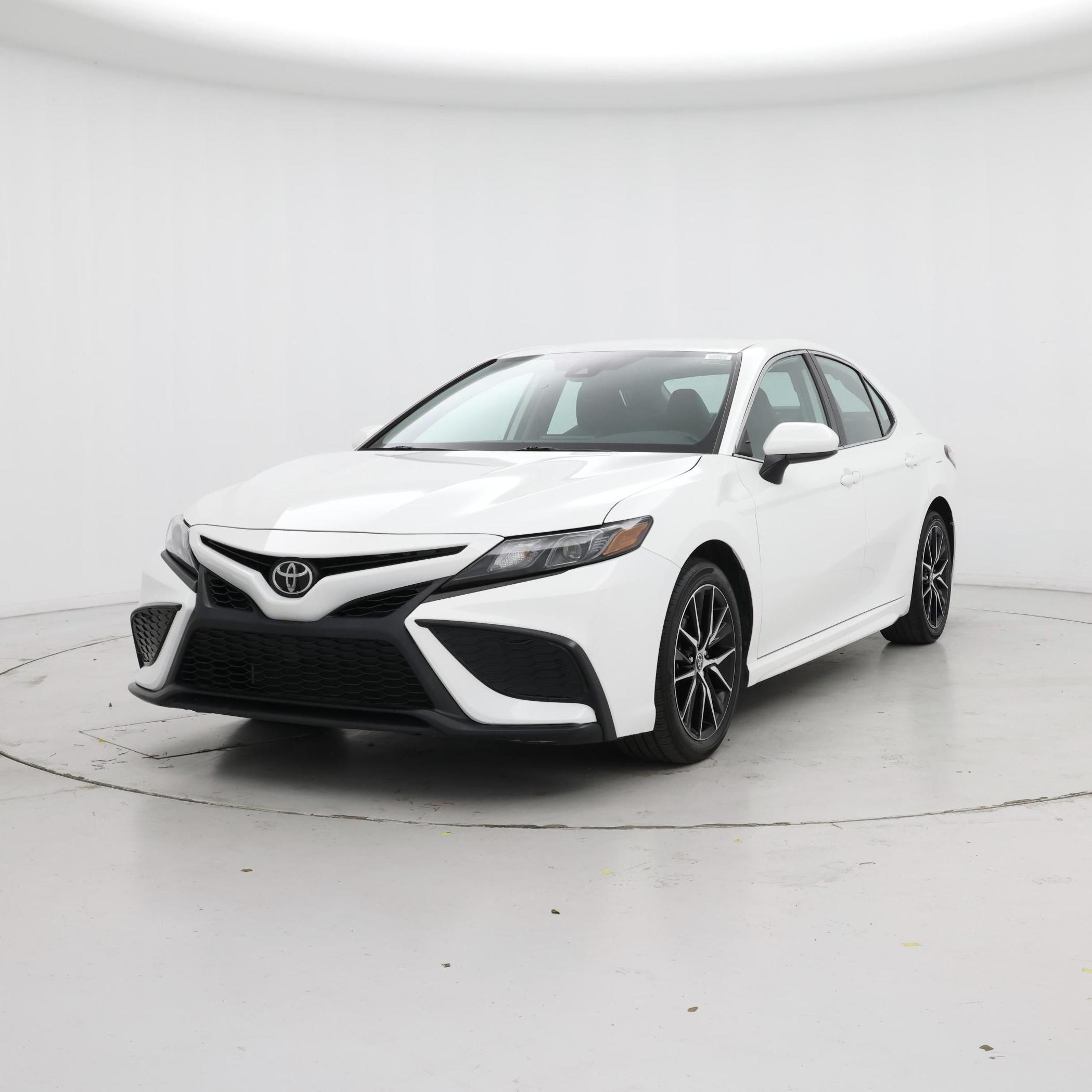 Thumbnail: 2021 Toyota Camry - 4