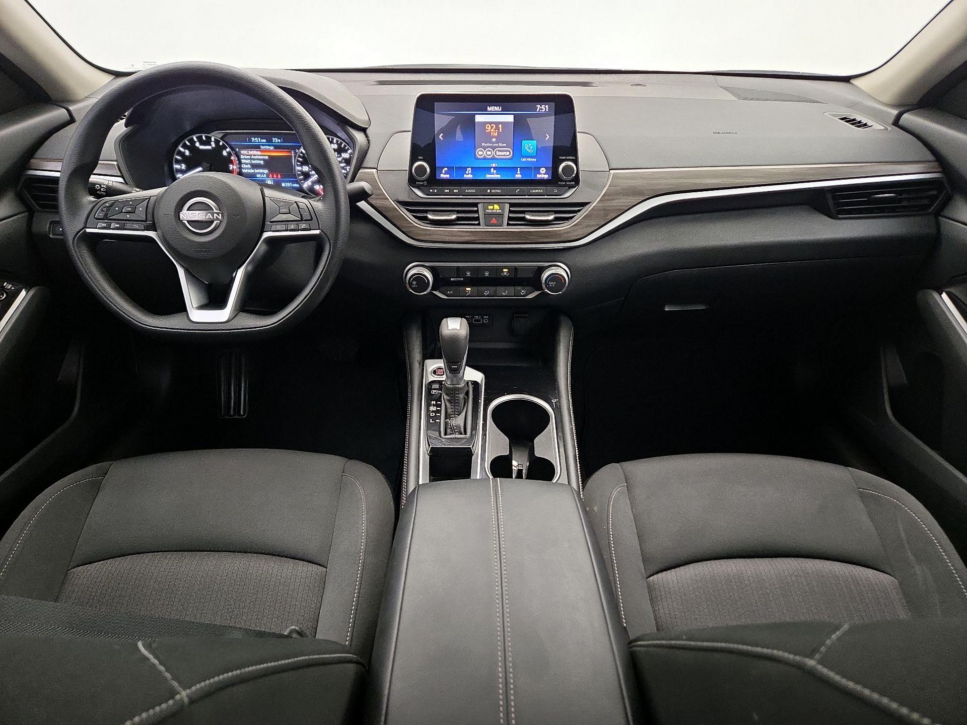 Thumbnail: 2023 Nissan Altima - 9