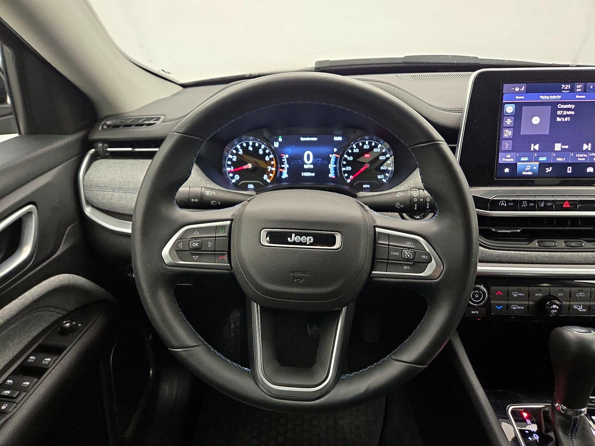 Thumbnail: 2022 Jeep Compass - 10