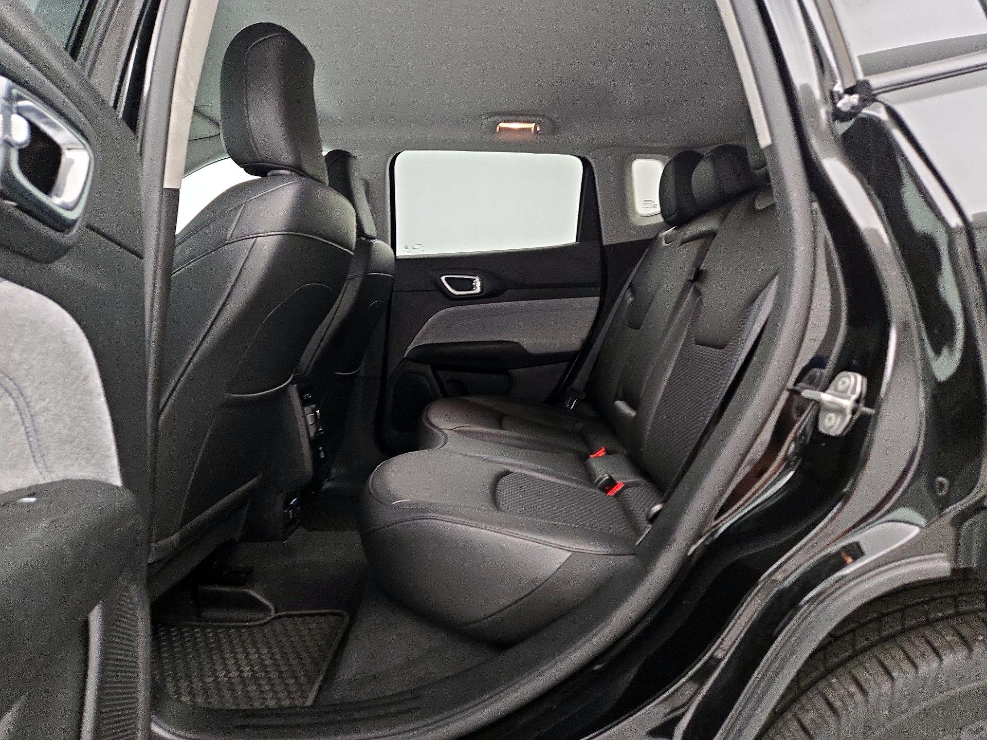 Thumbnail: 2022 Jeep Compass - 19