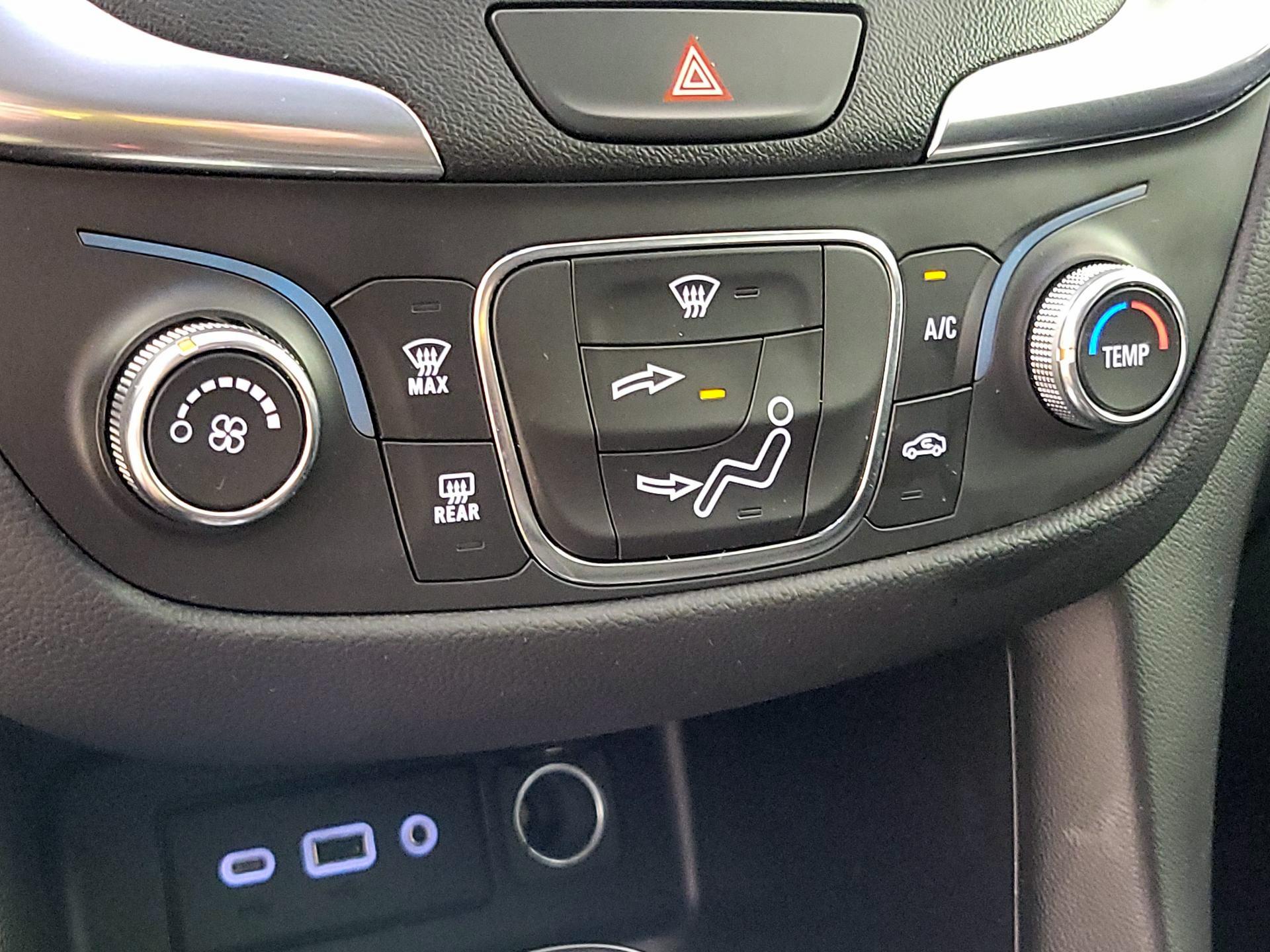Thumbnail: 2021 Chevrolet Equinox - 16