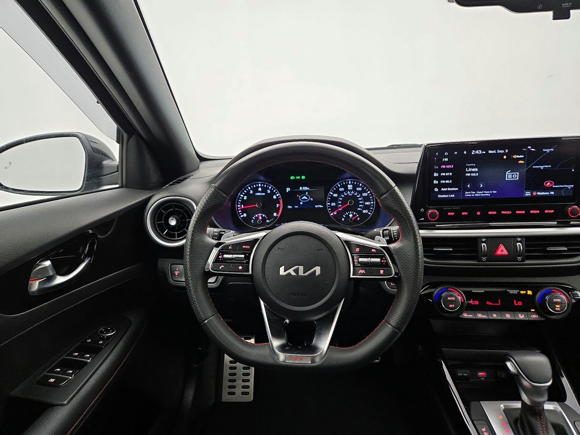 Thumbnail: 2023 Kia Forte - 10