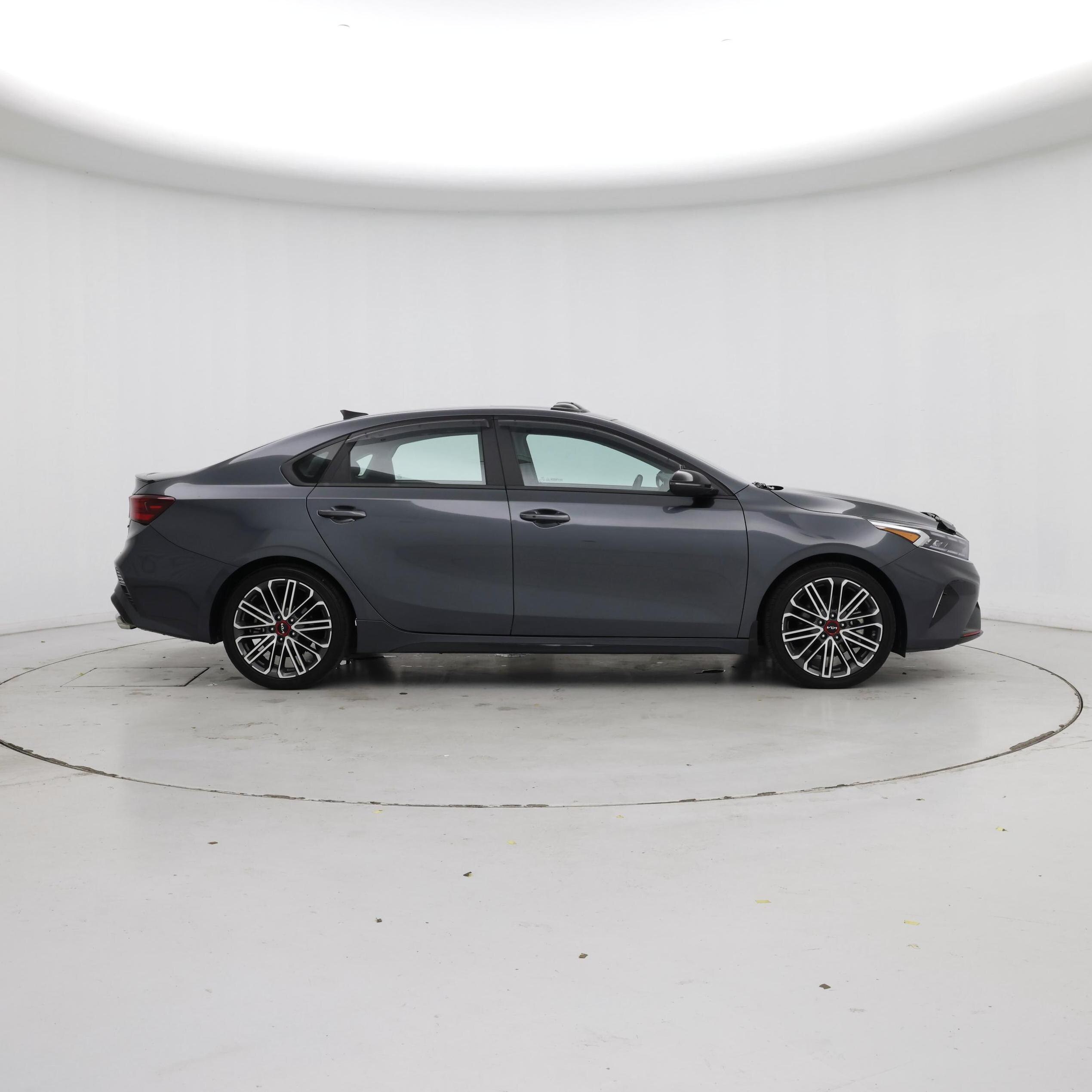 Thumbnail: 2023 Kia Forte - 7