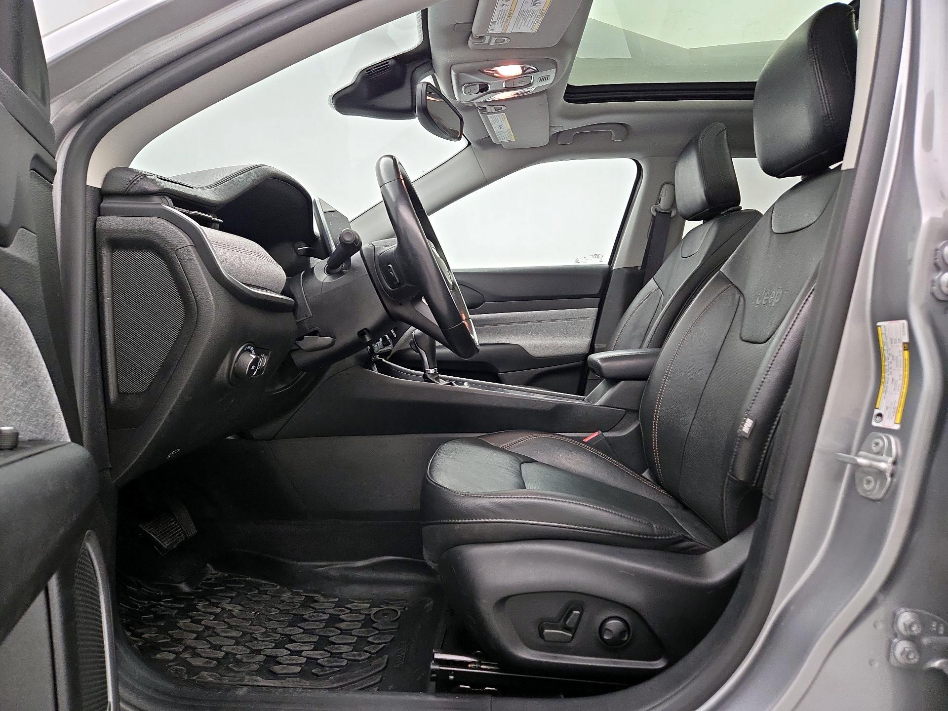 Thumbnail: 2022 Jeep Compass - 11