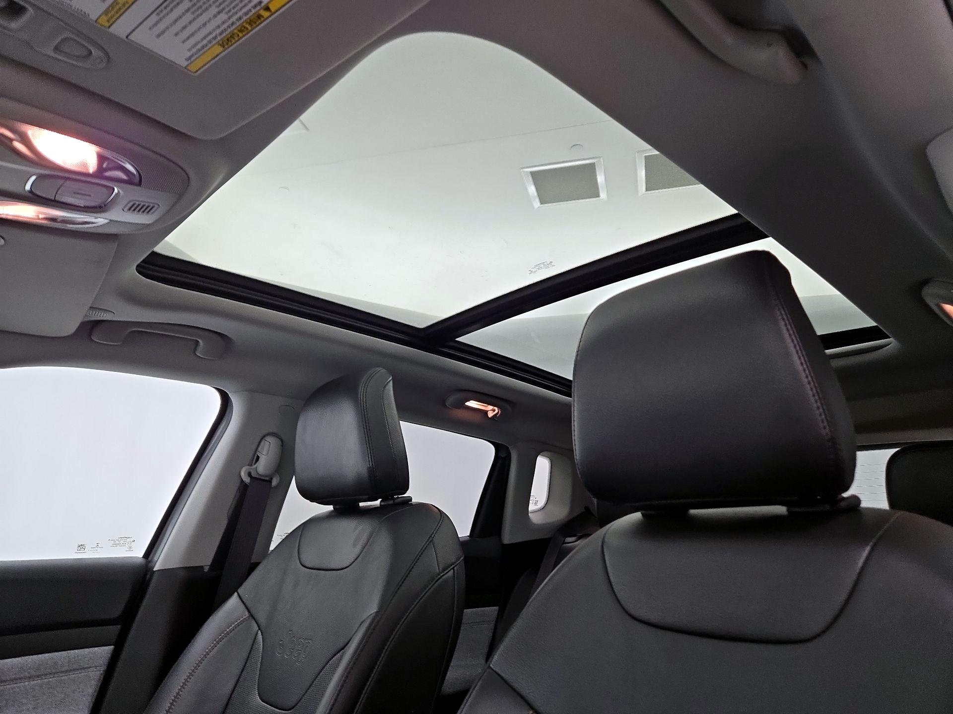 Thumbnail: 2022 Jeep Compass - 19