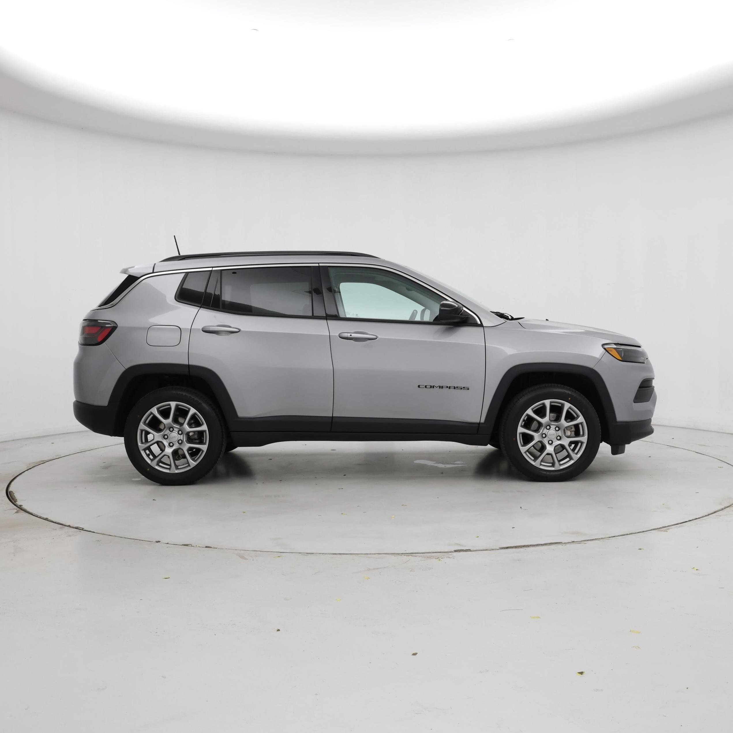 Thumbnail: 2022 Jeep Compass - 7