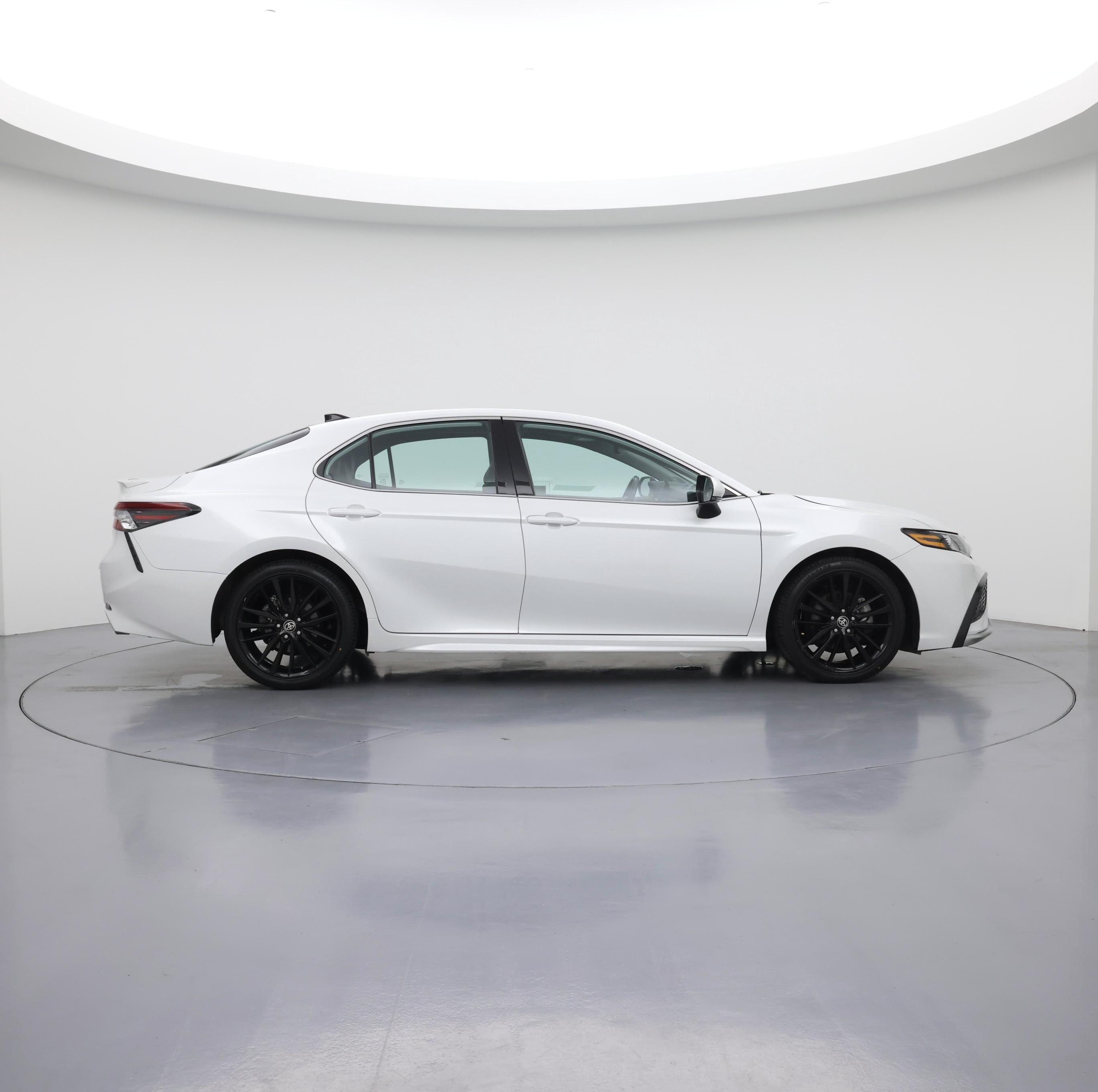 Thumbnail: 2023 Toyota Camry - 7