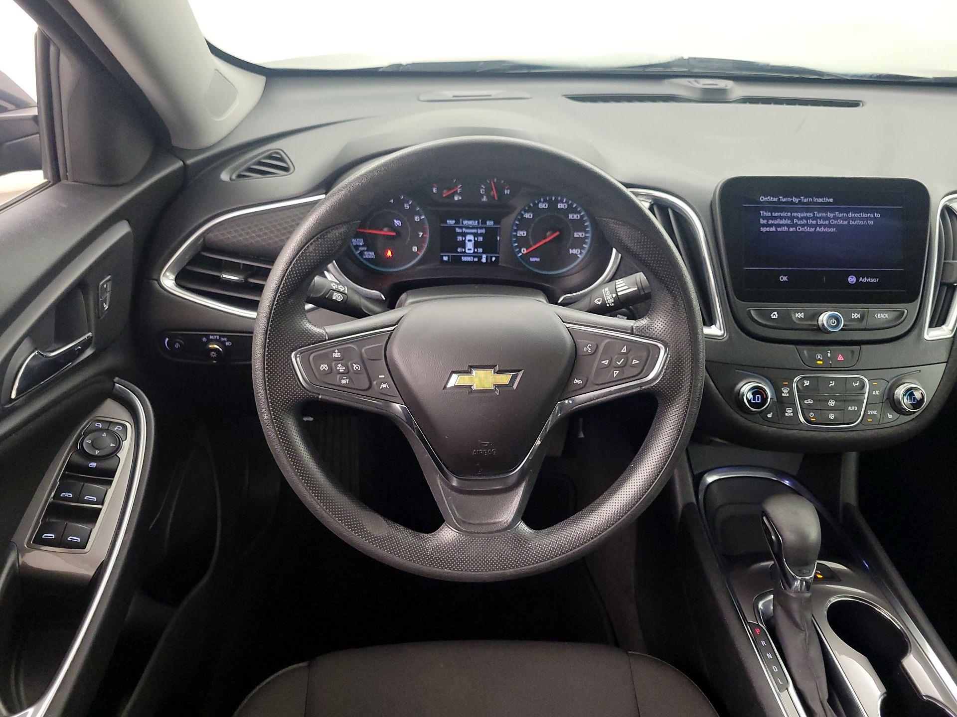 Thumbnail: 2021 Chevrolet Malibu - 10