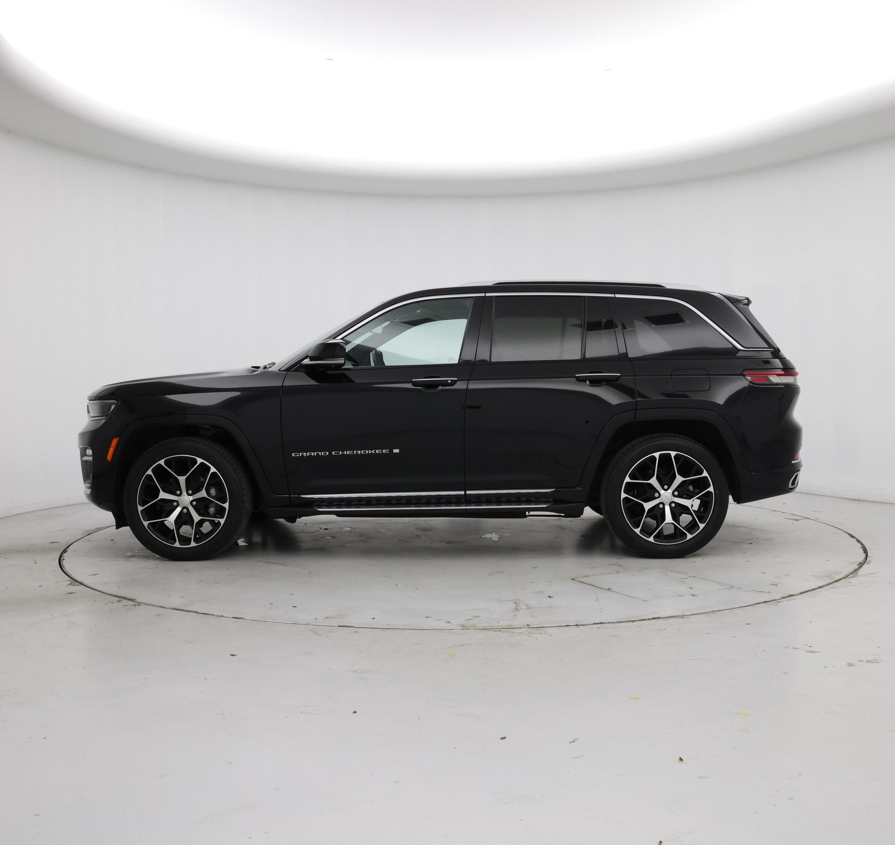 Thumbnail: 2022 Jeep Grand Cherokee - 3