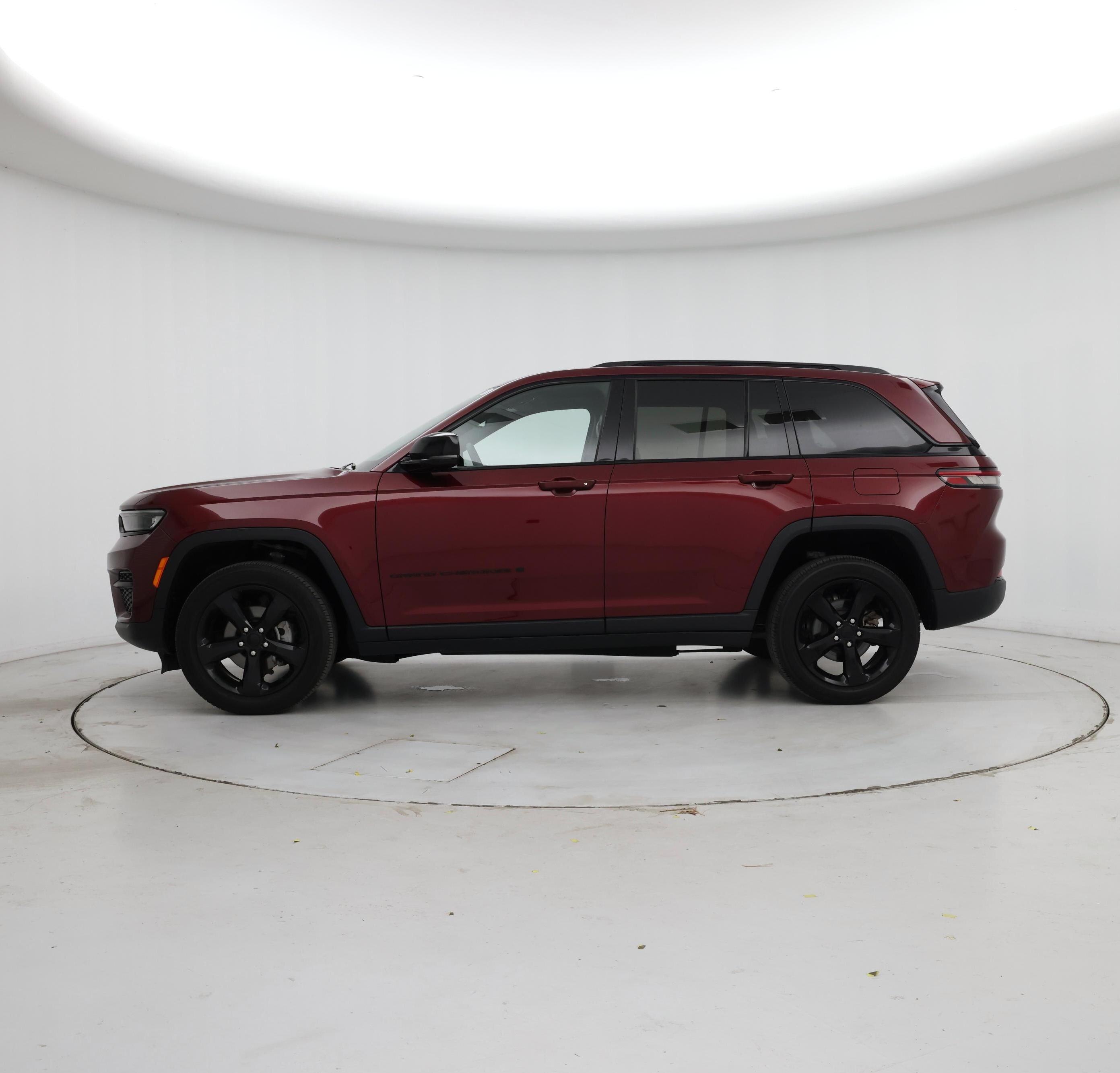 Thumbnail: 2023 Jeep Grand Cherokee - 3