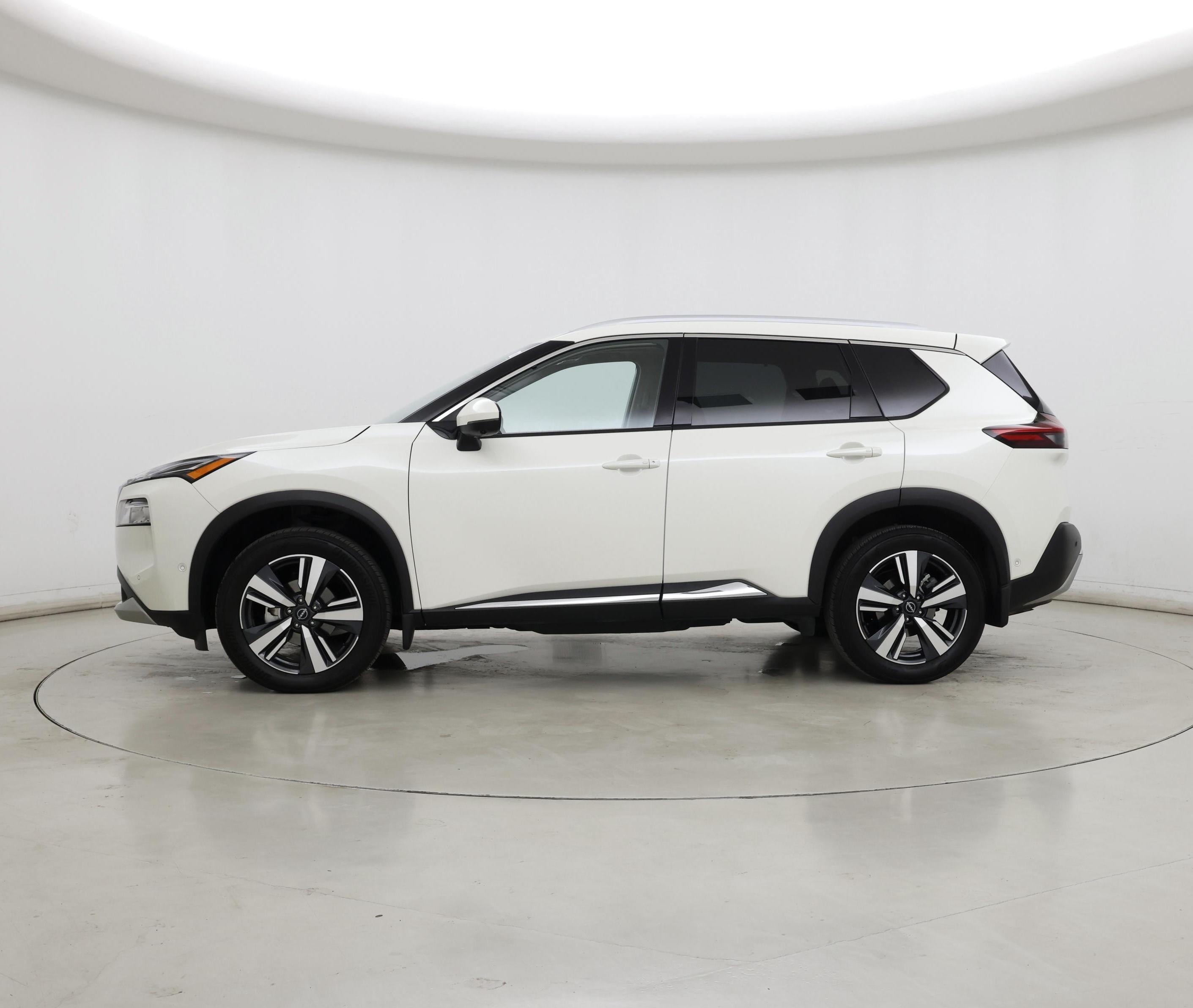 Thumbnail: 2022 Nissan Rogue - 3