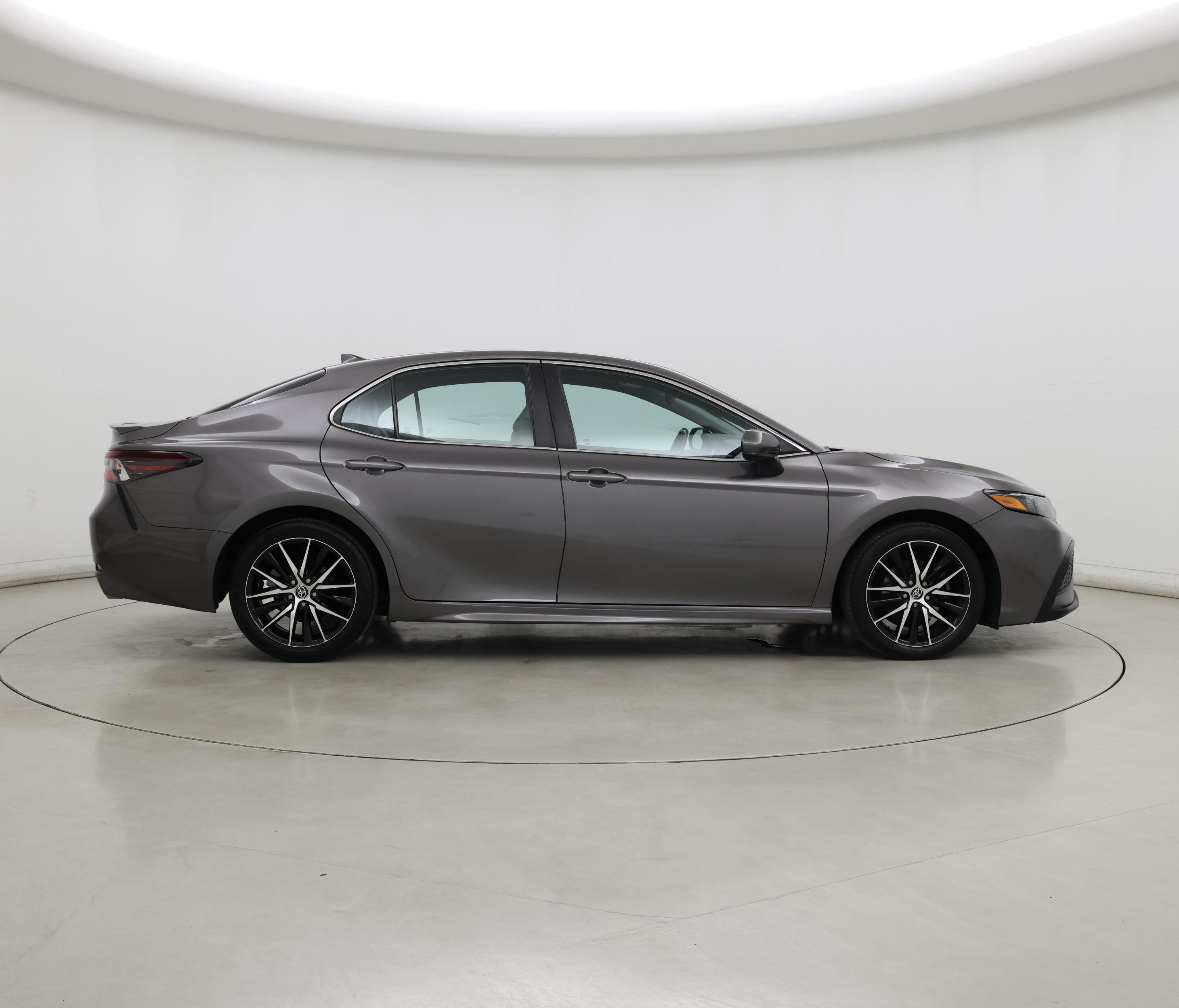 Thumbnail: 2021 Toyota Camry - 7