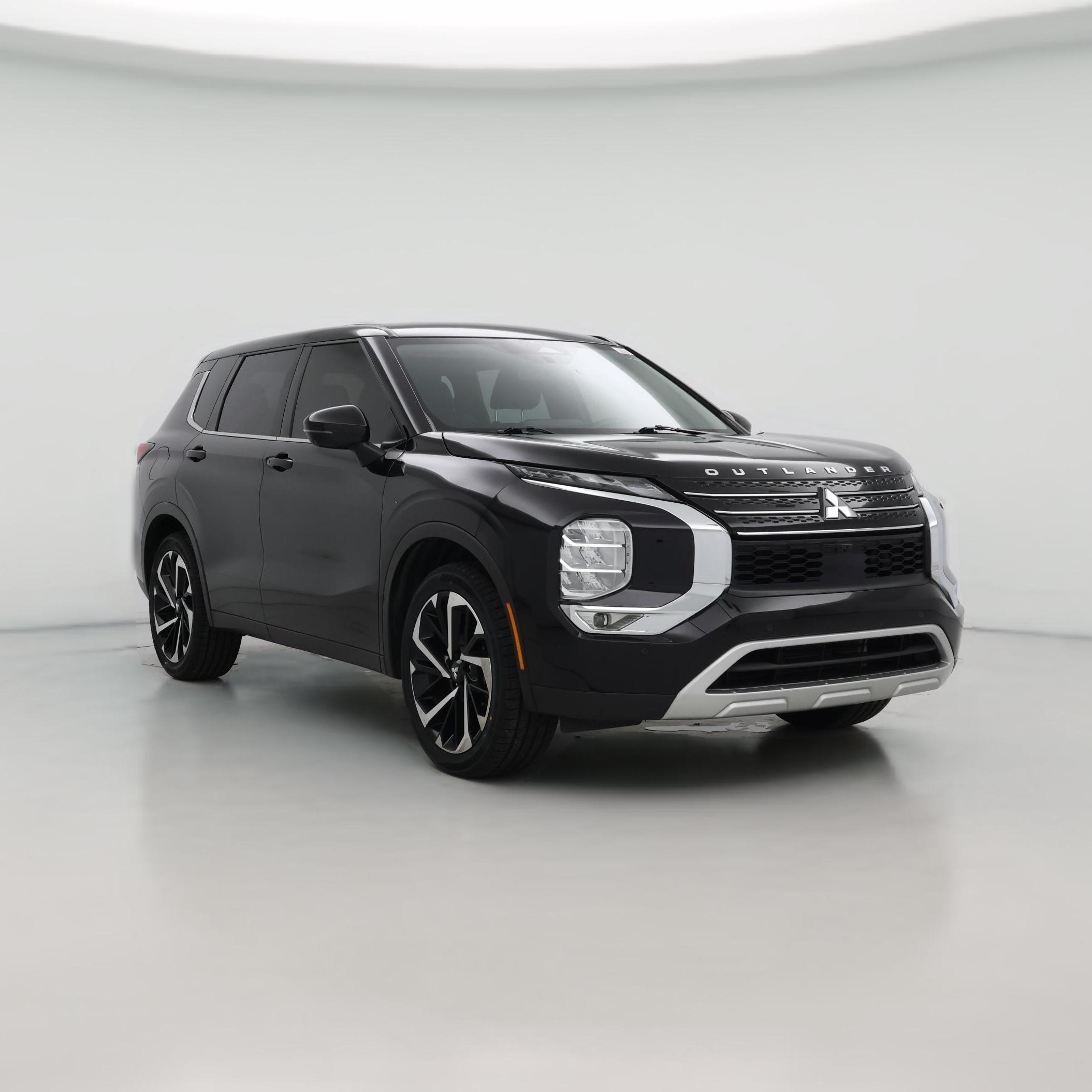 Thumbnail: 2022 Mitsubishi Outlander - 1