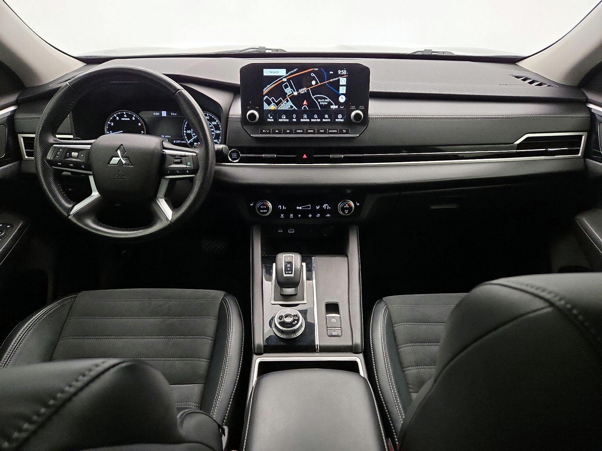 Thumbnail: 2022 Mitsubishi Outlander - 9