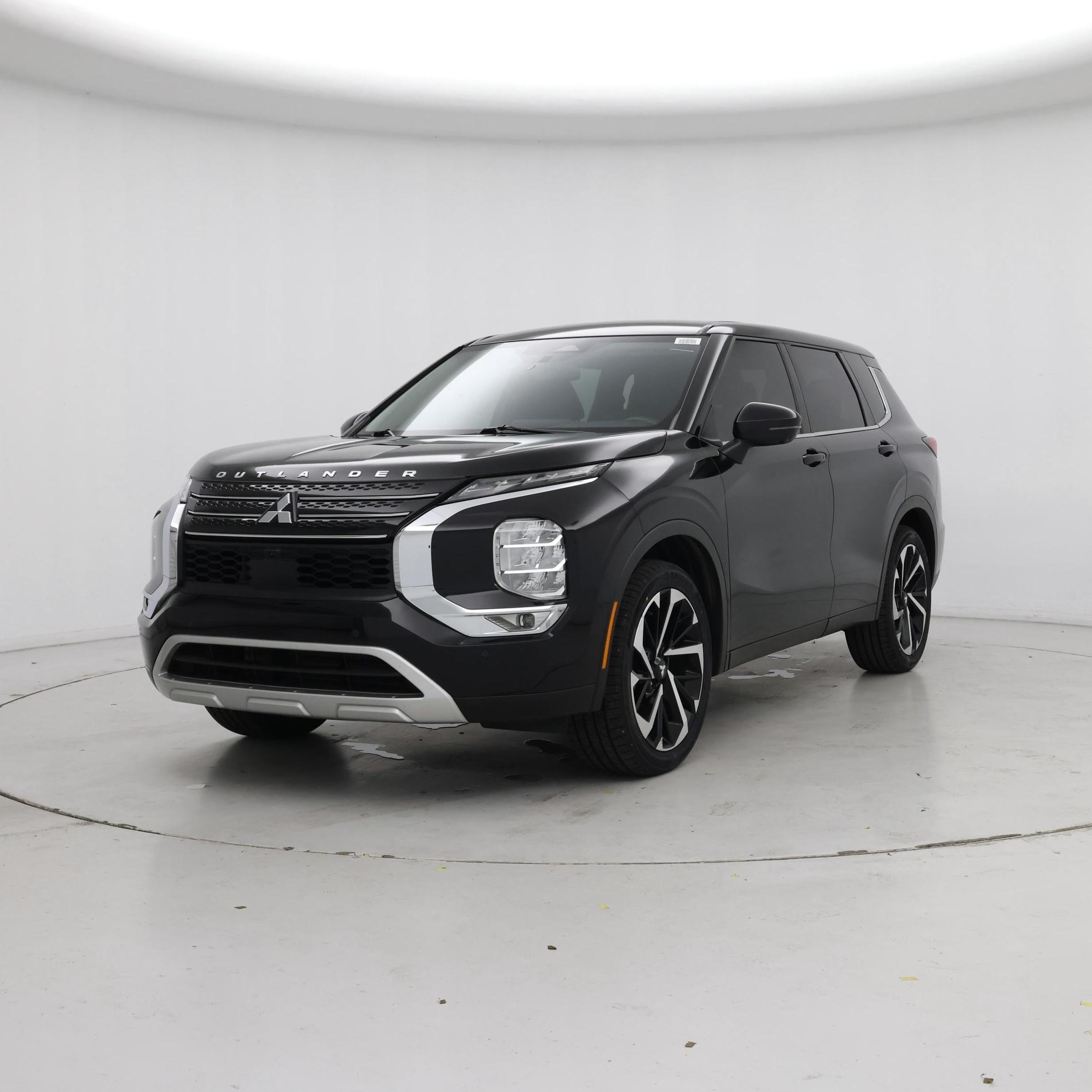 Thumbnail: 2022 Mitsubishi Outlander - 4