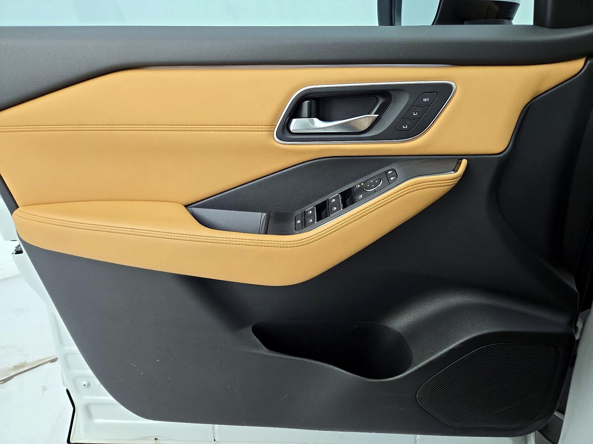 Thumbnail: 2023 Nissan Rogue - 12