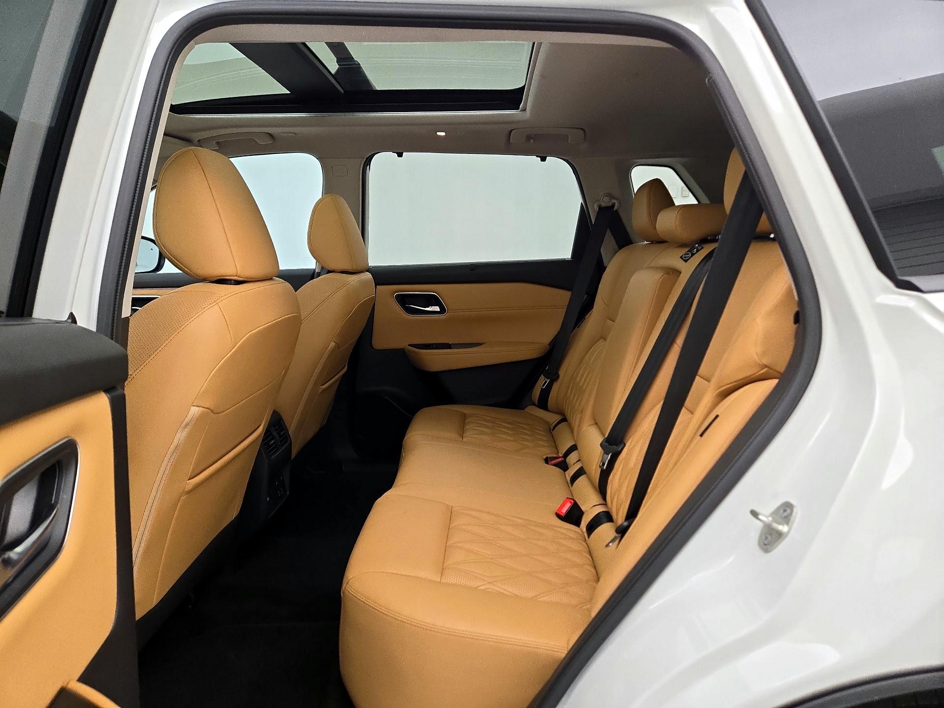 Thumbnail: 2023 Nissan Rogue - 20