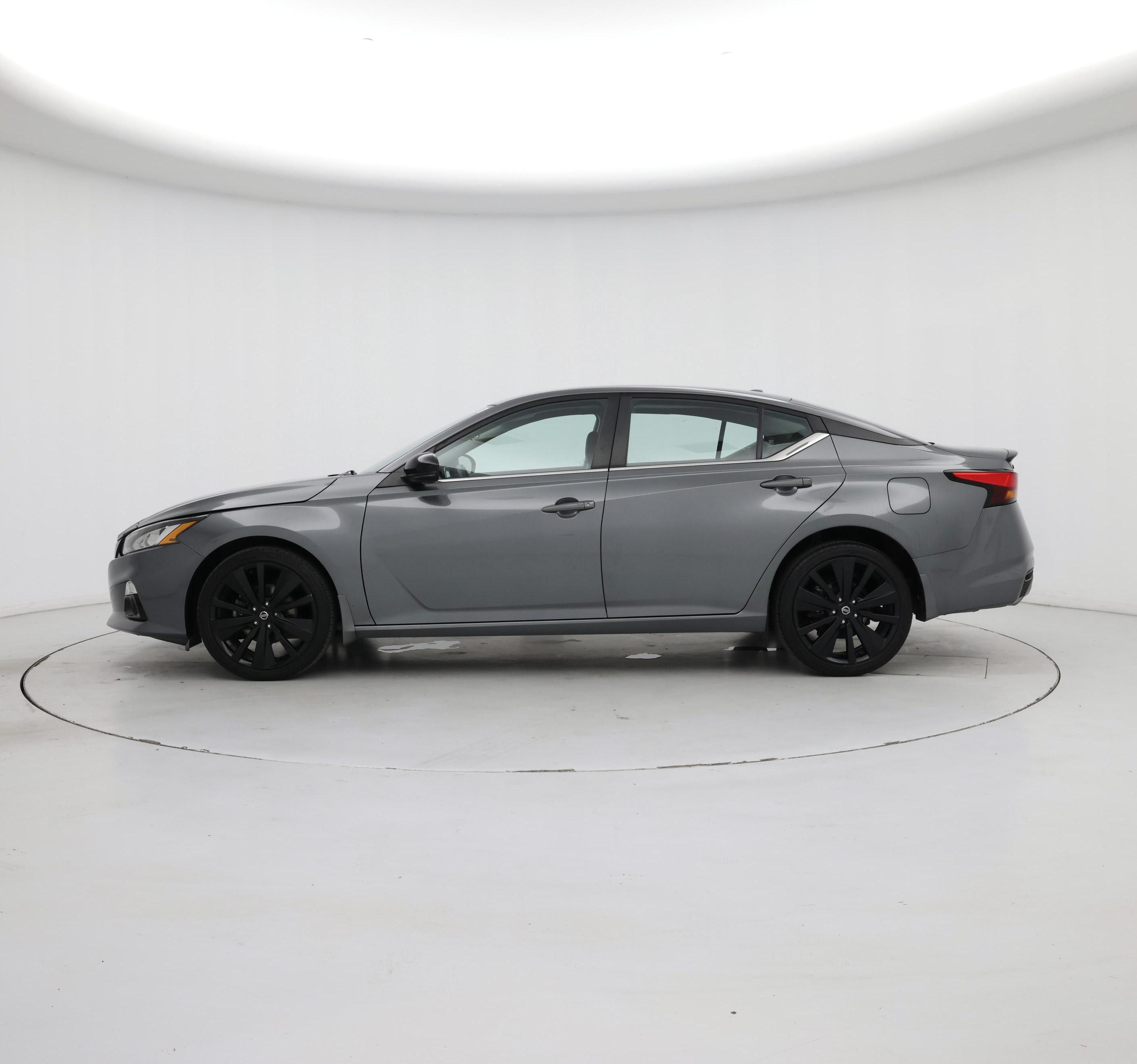 Thumbnail: 2022 Nissan Altima - 3