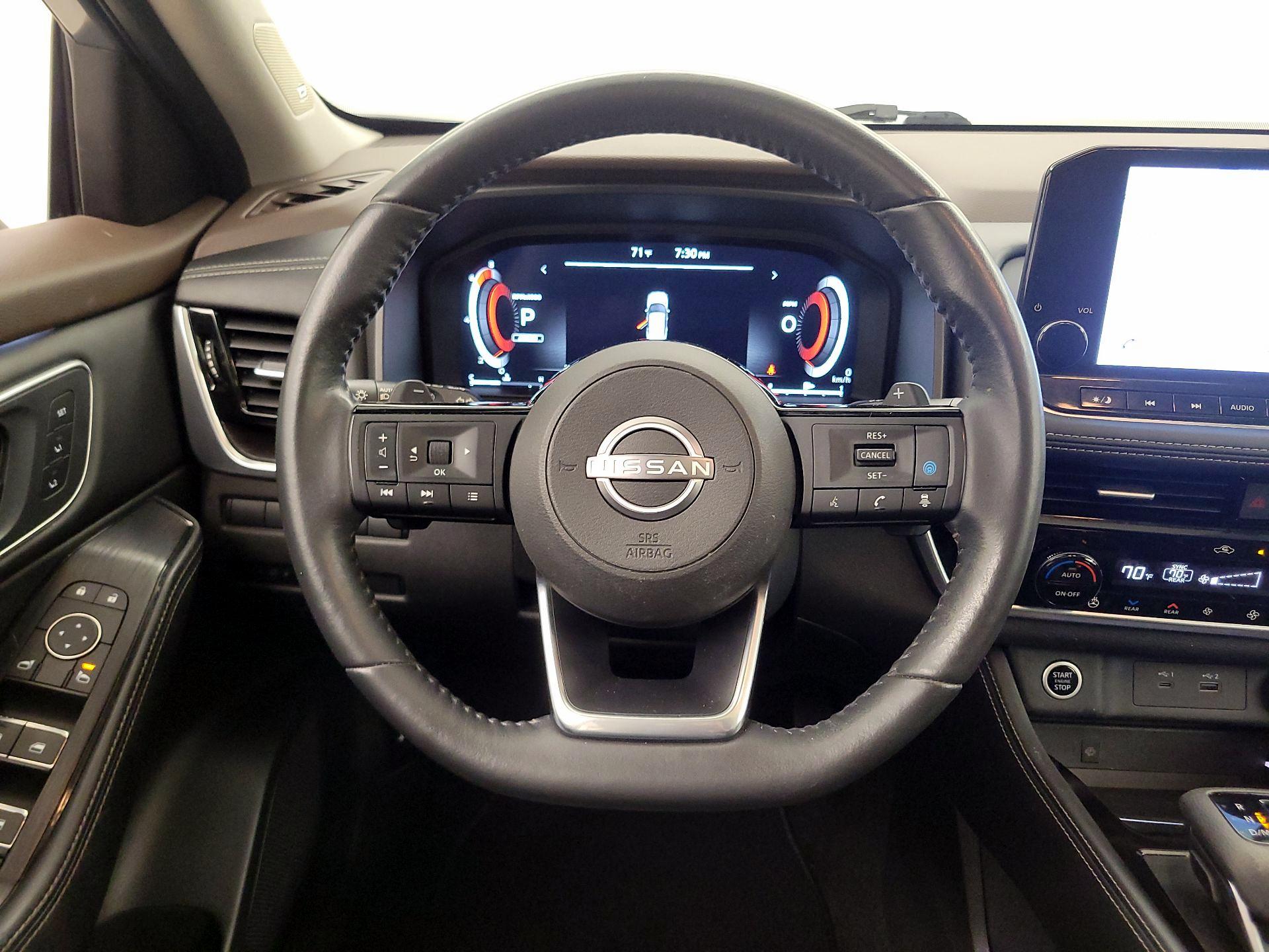 Thumbnail: 2022 Nissan Rogue - 10