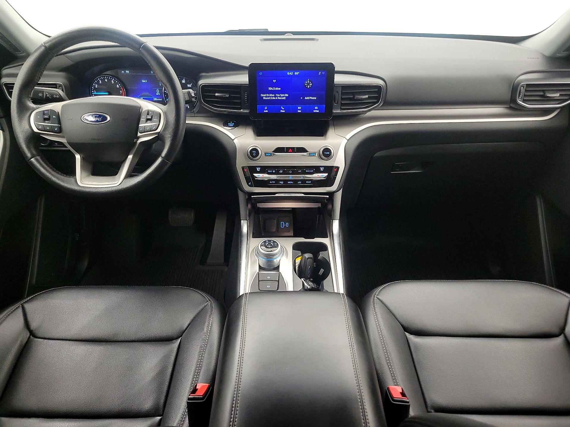 Thumbnail: 2021 Ford Explorer - 9